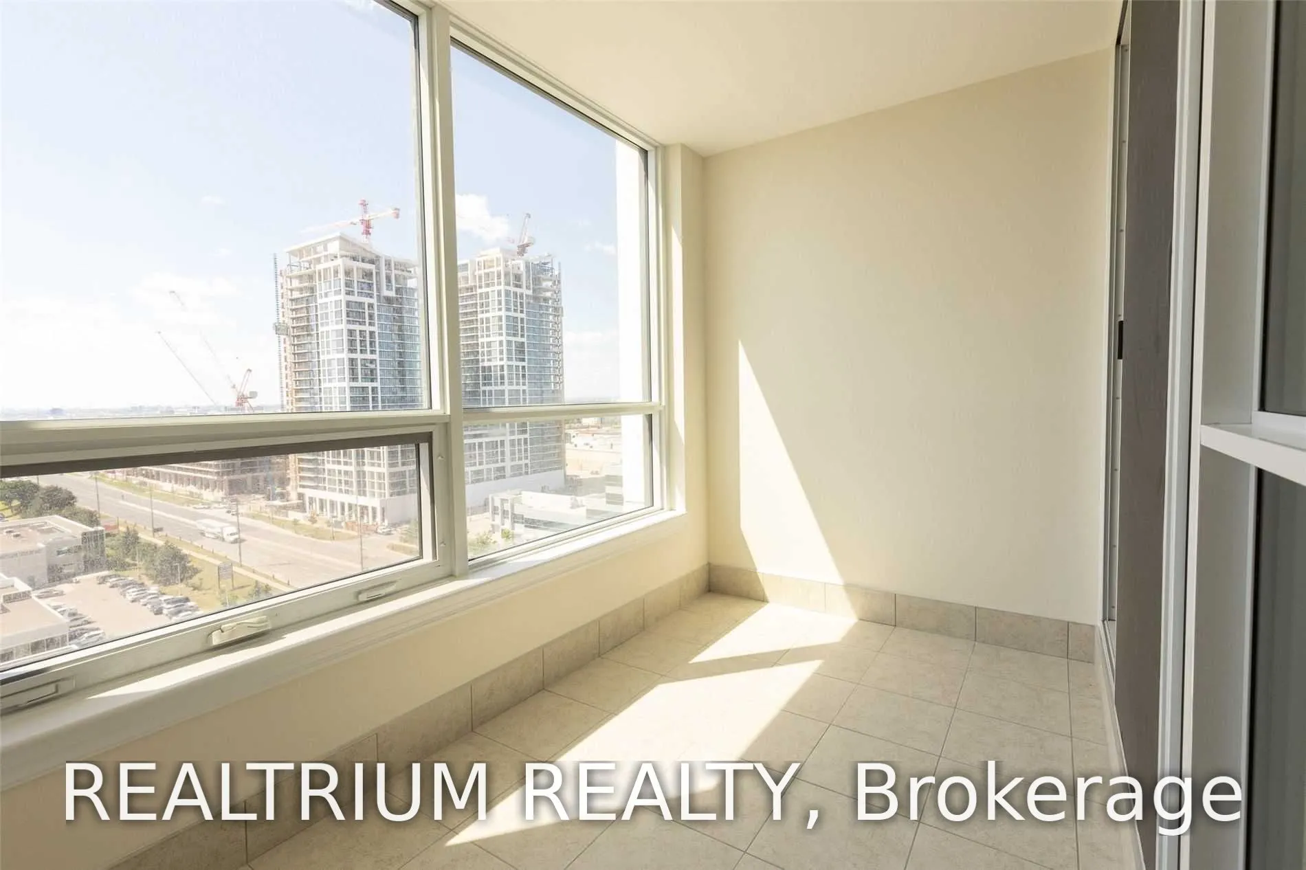 9075 Jane Street #1407