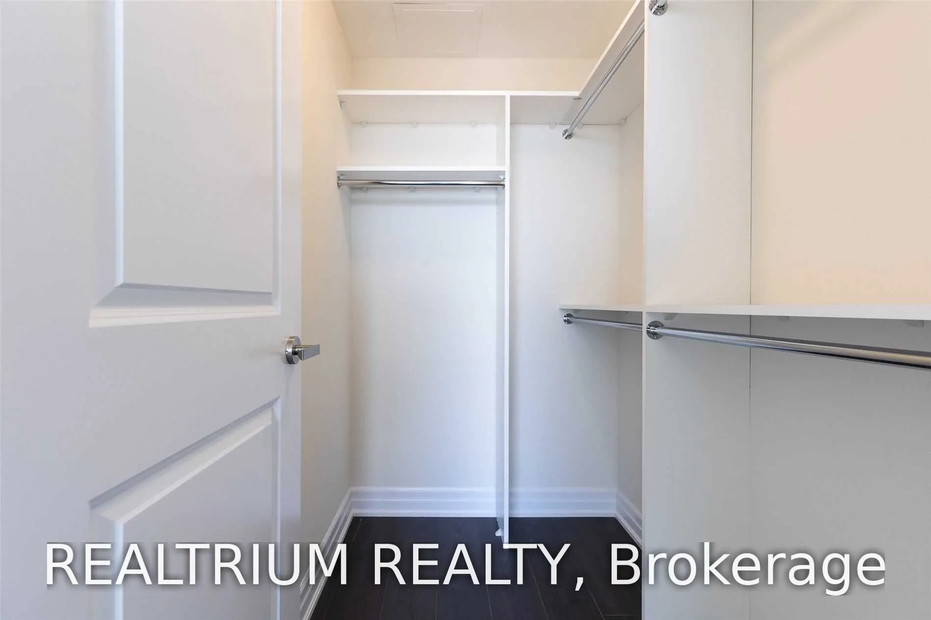 9075 Jane Street #1407