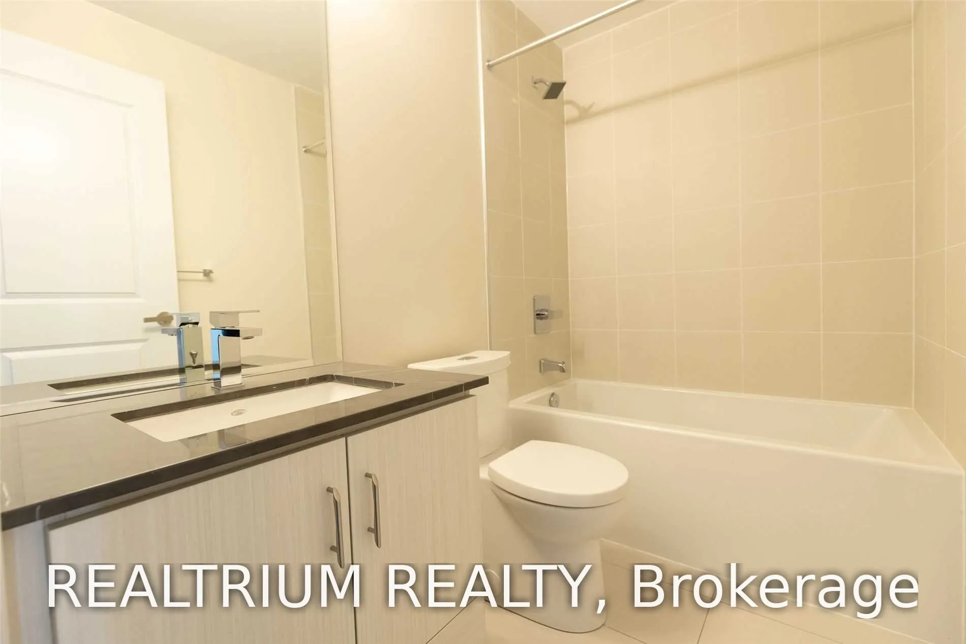 9075 Jane Street #1407