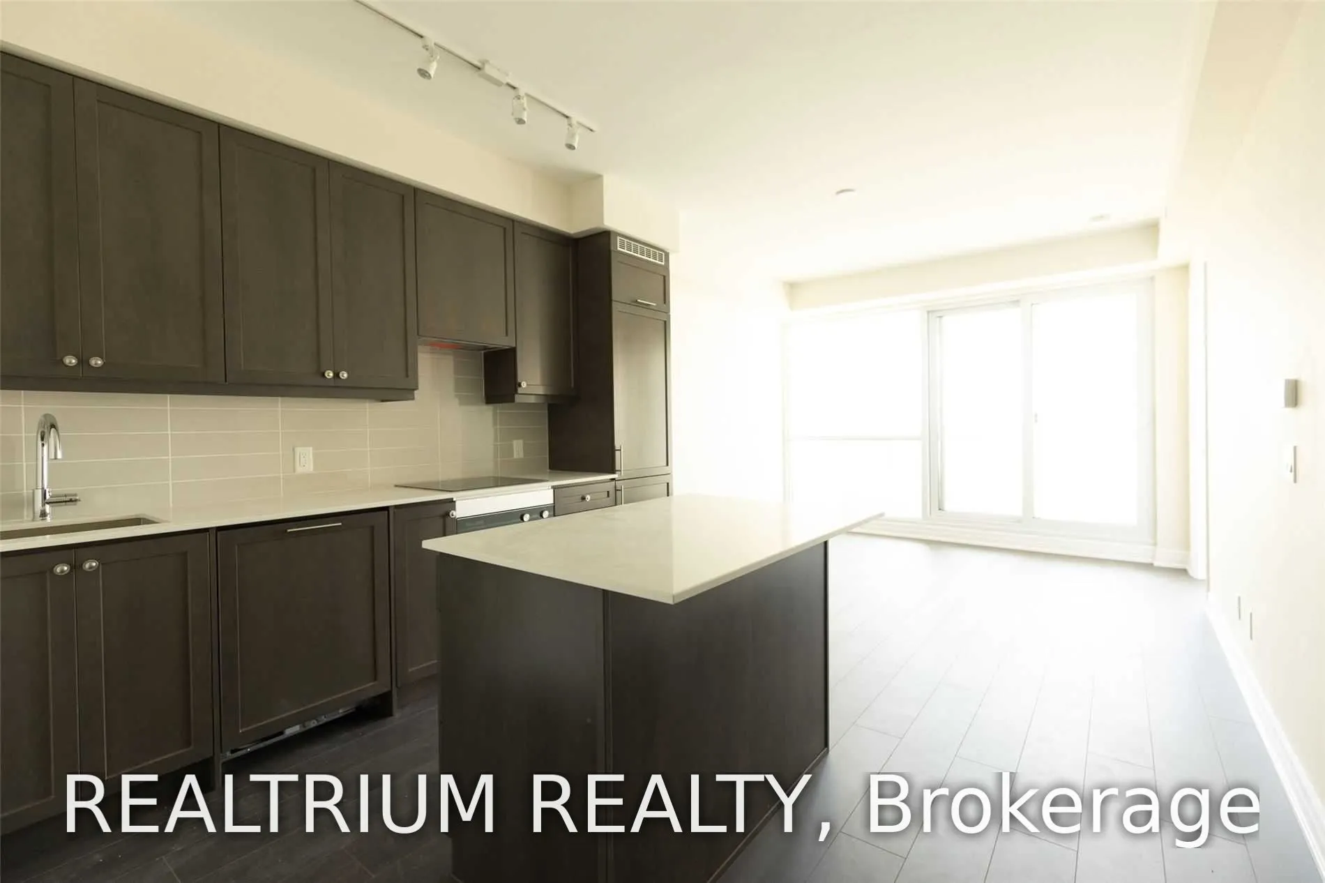 9075 Jane Street #1407