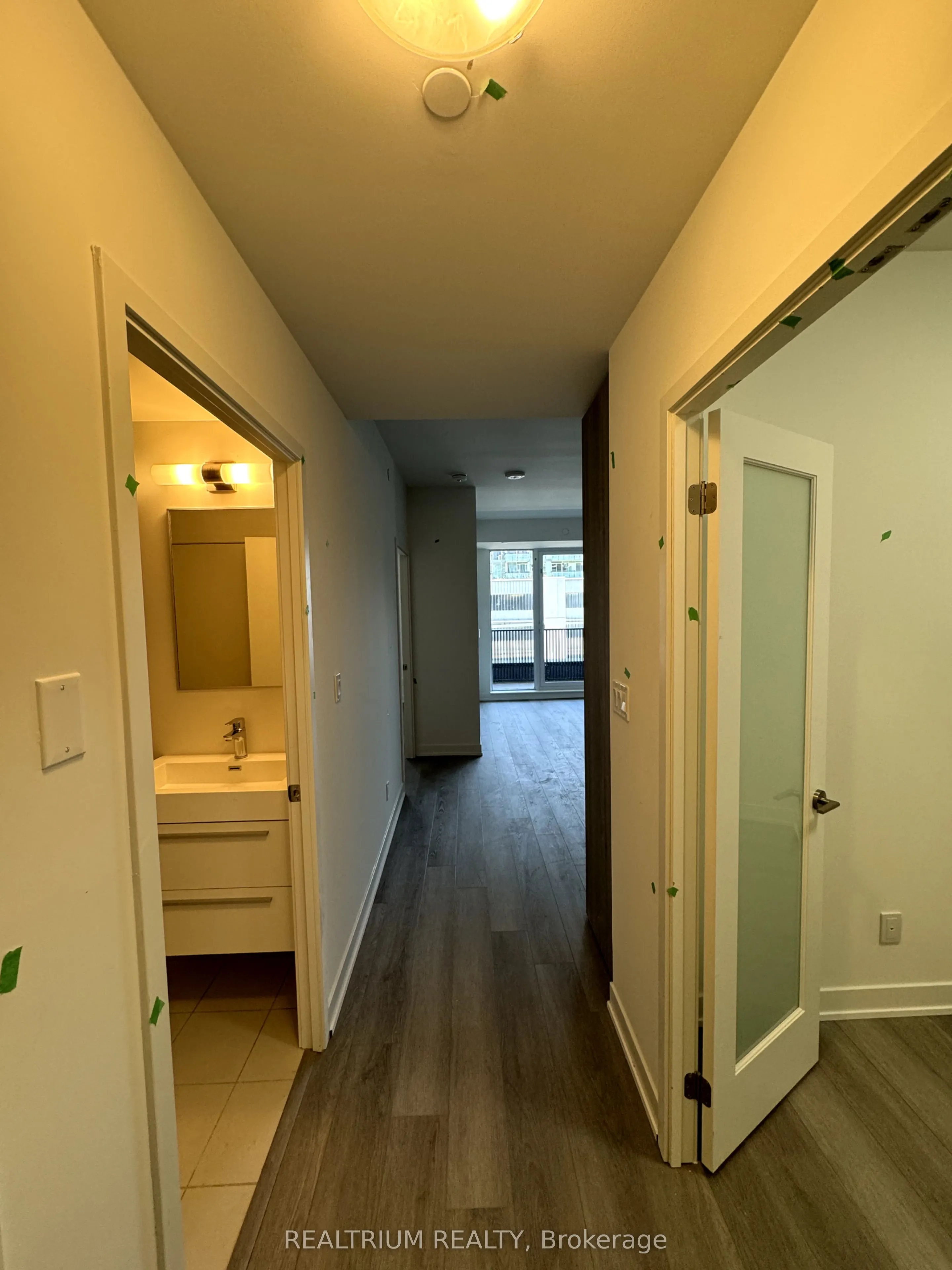 38 Simcoe Promenade #804