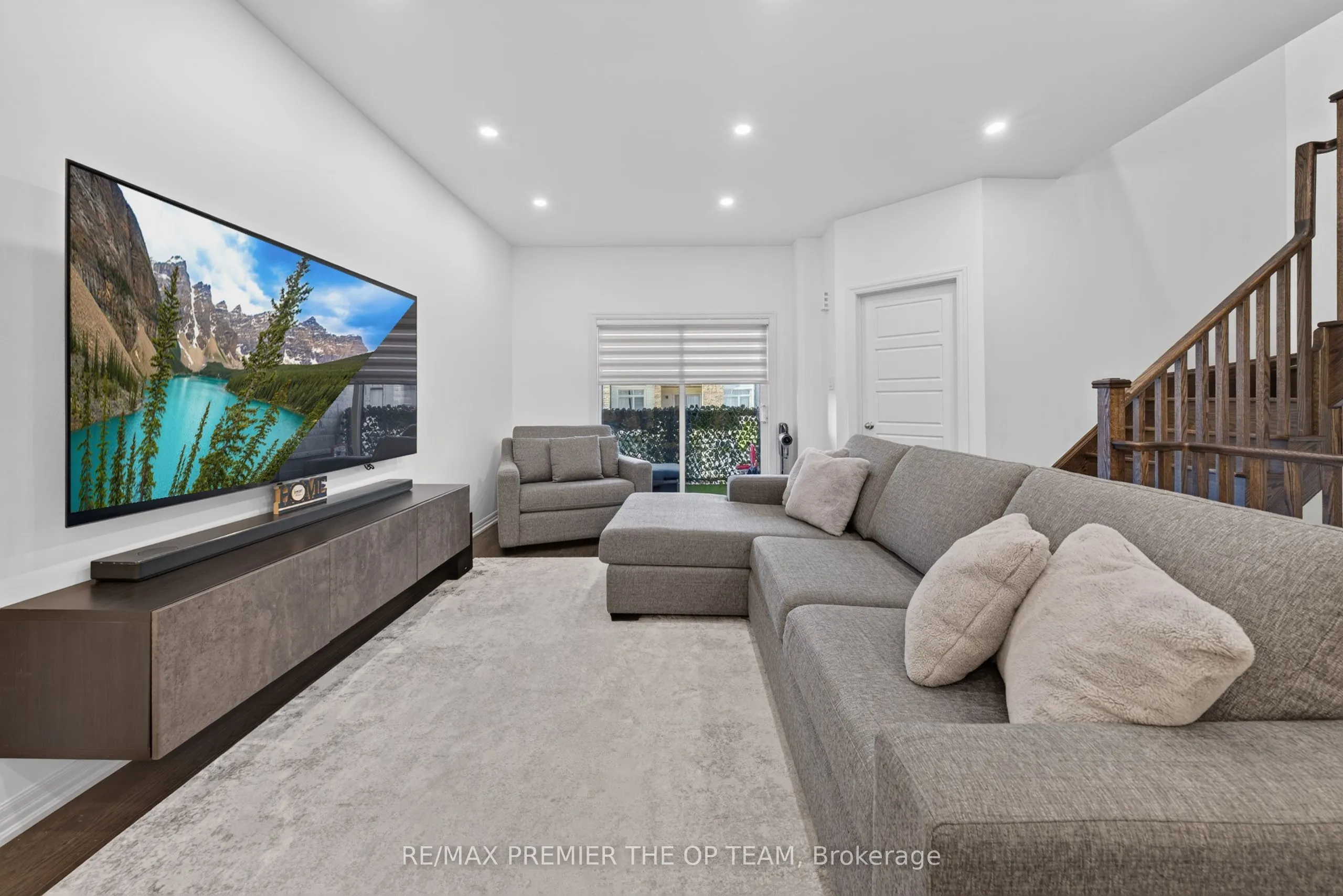 233 Vivant Street