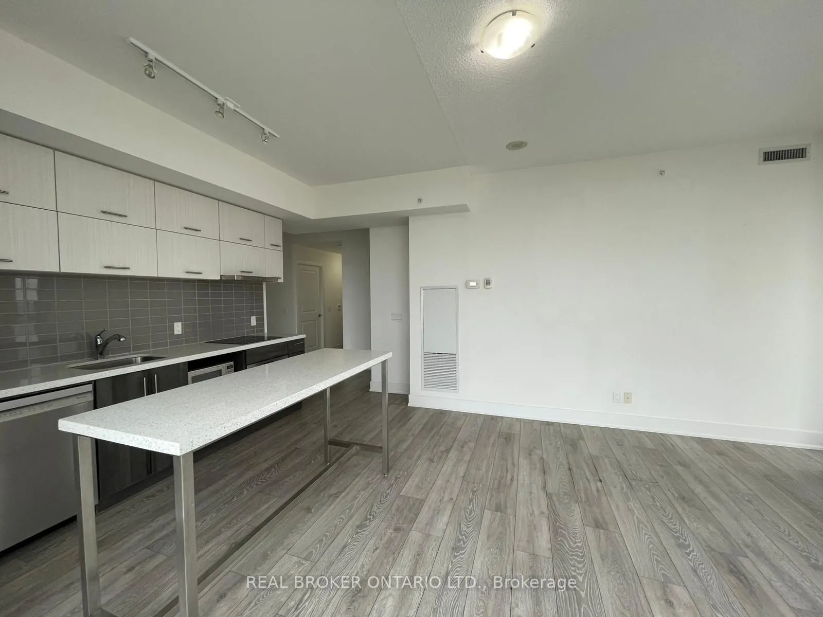 180 Enterprise Boulevard #806K