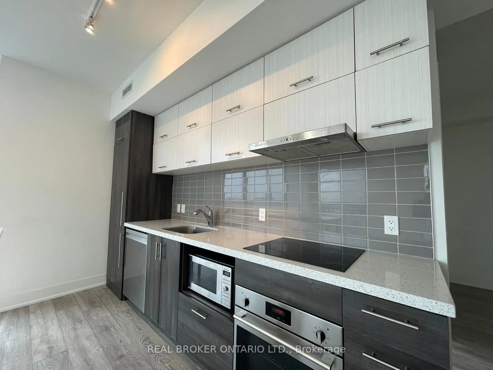 180 Enterprise Boulevard #806K