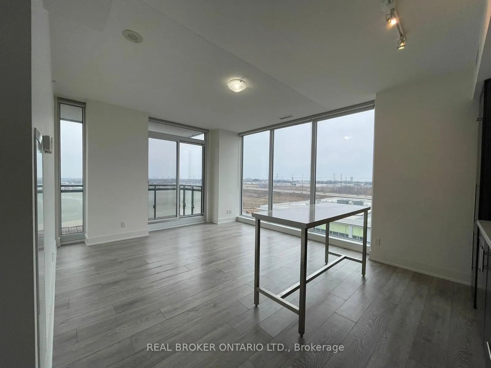 180 Enterprise Boulevard #806K