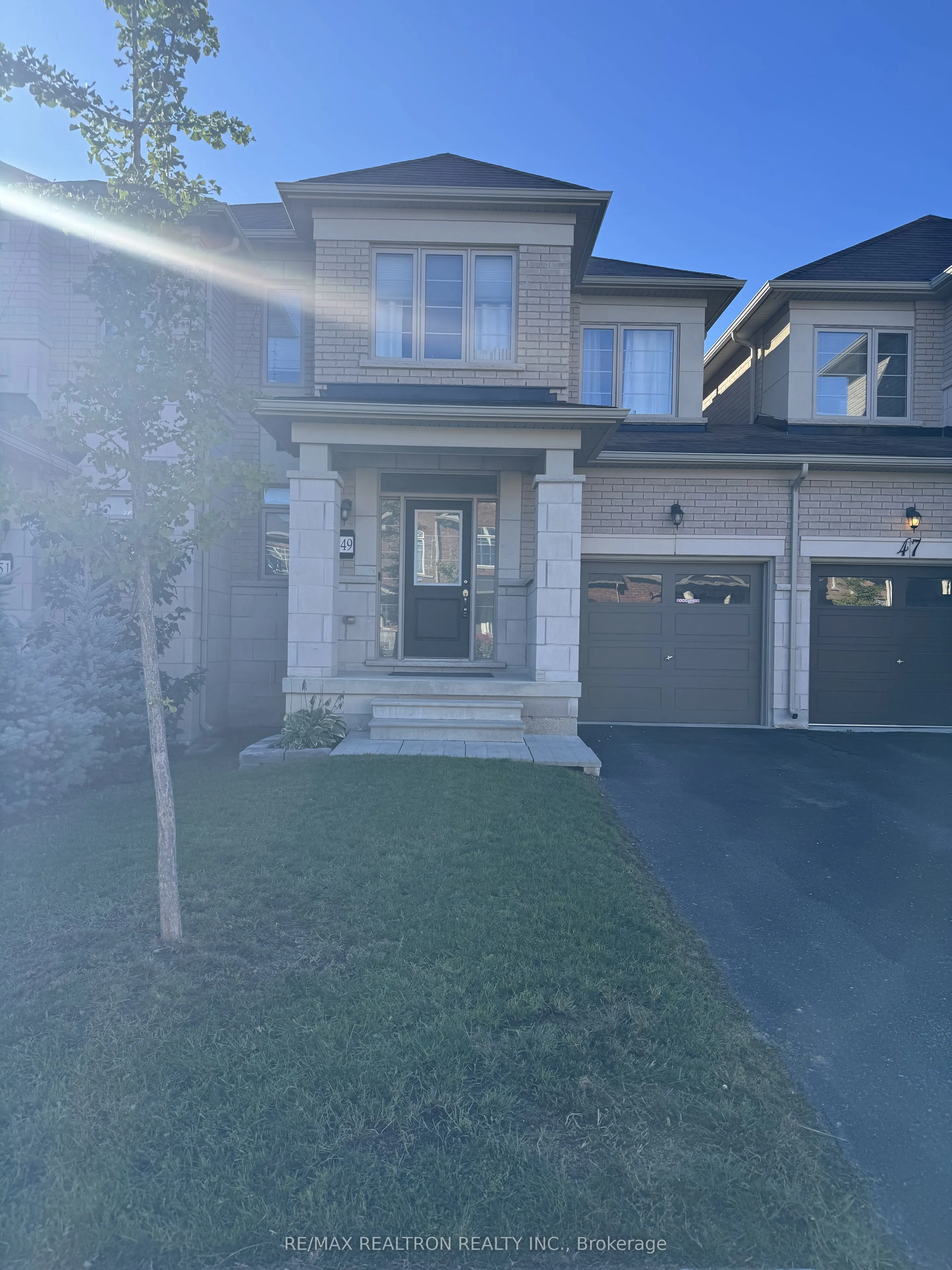49 Mondial Crescent