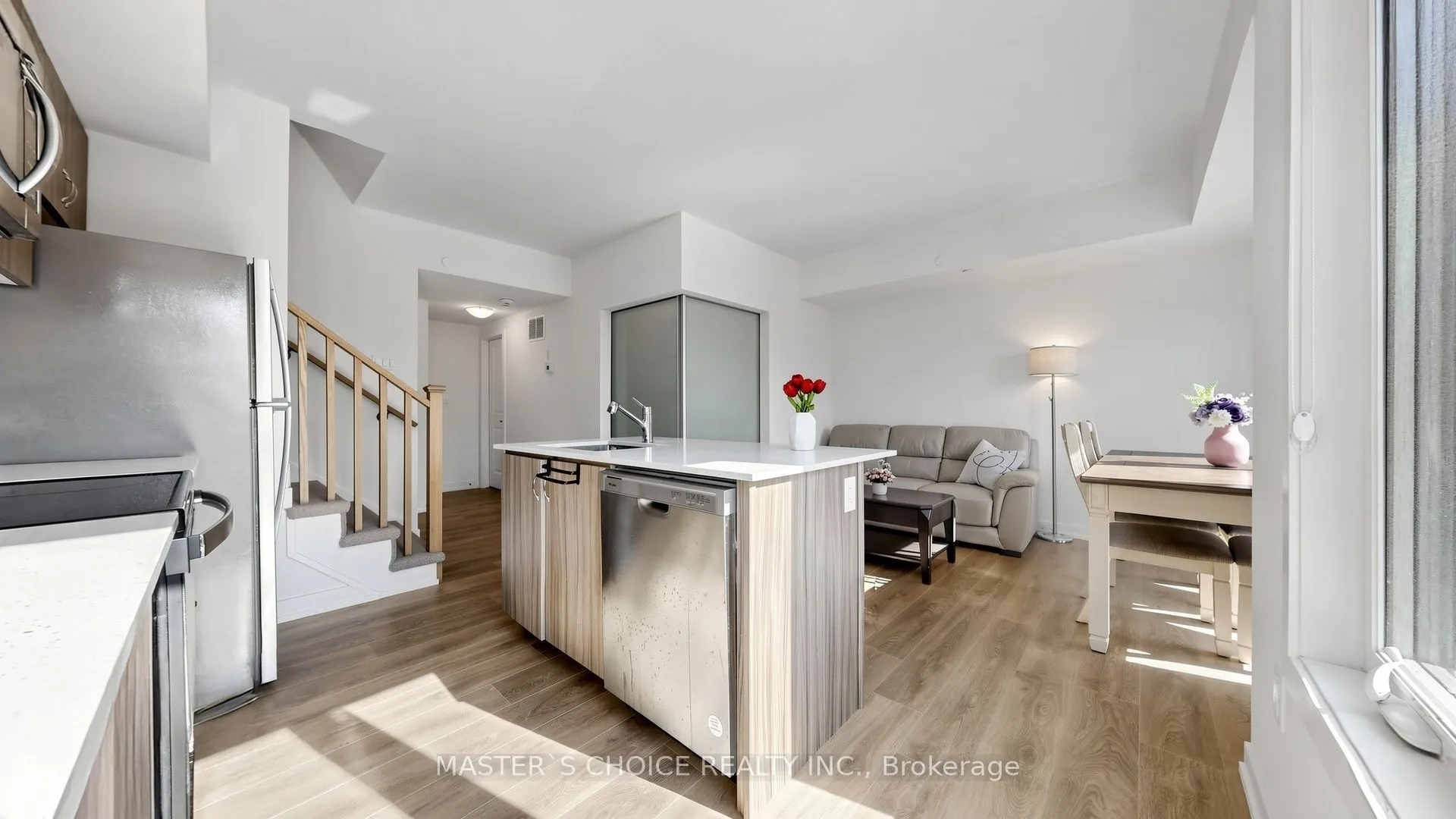 56 Elizabeth Street #1404