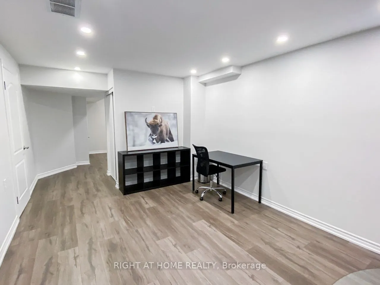 2099 Osbond Road