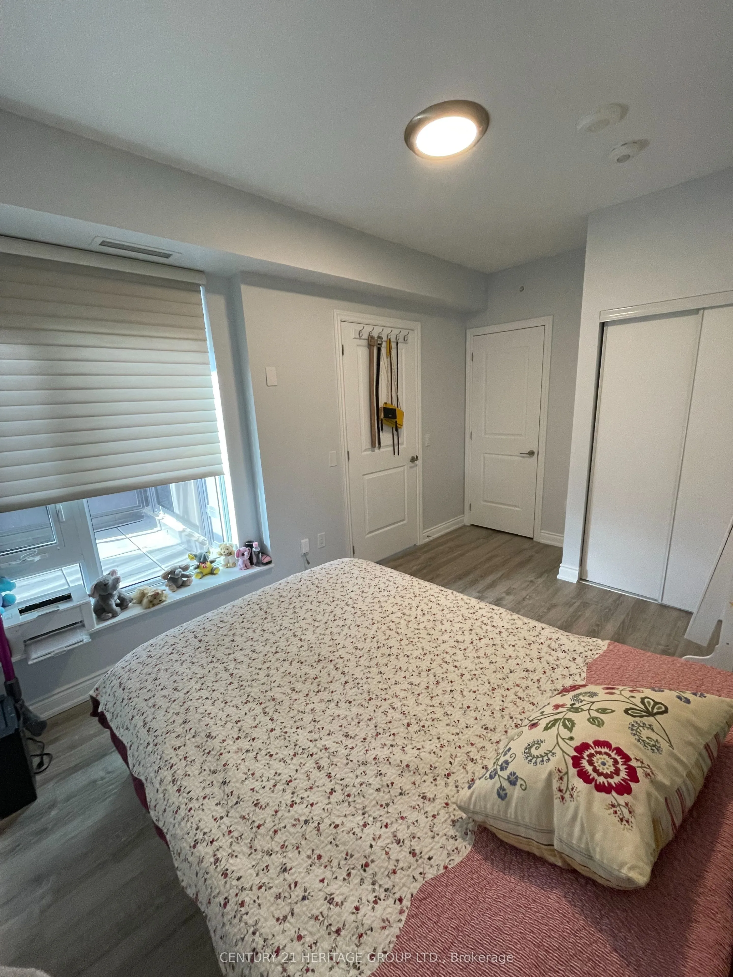 9618 Yonge Street #201
