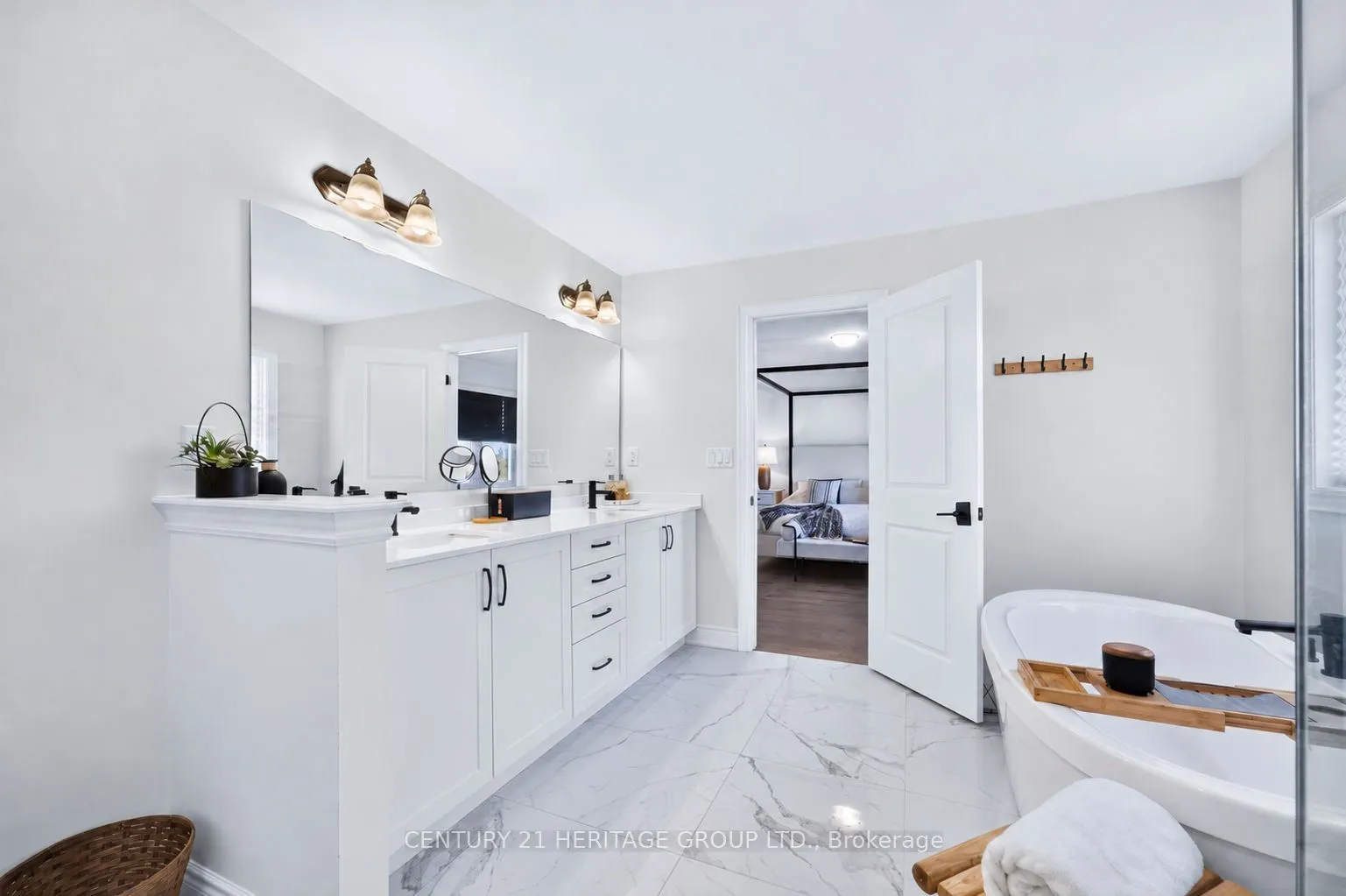 147 Meadow Vista Crescent