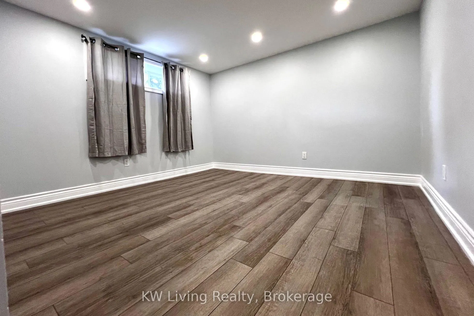 311 Boisdale Avenue #Basement