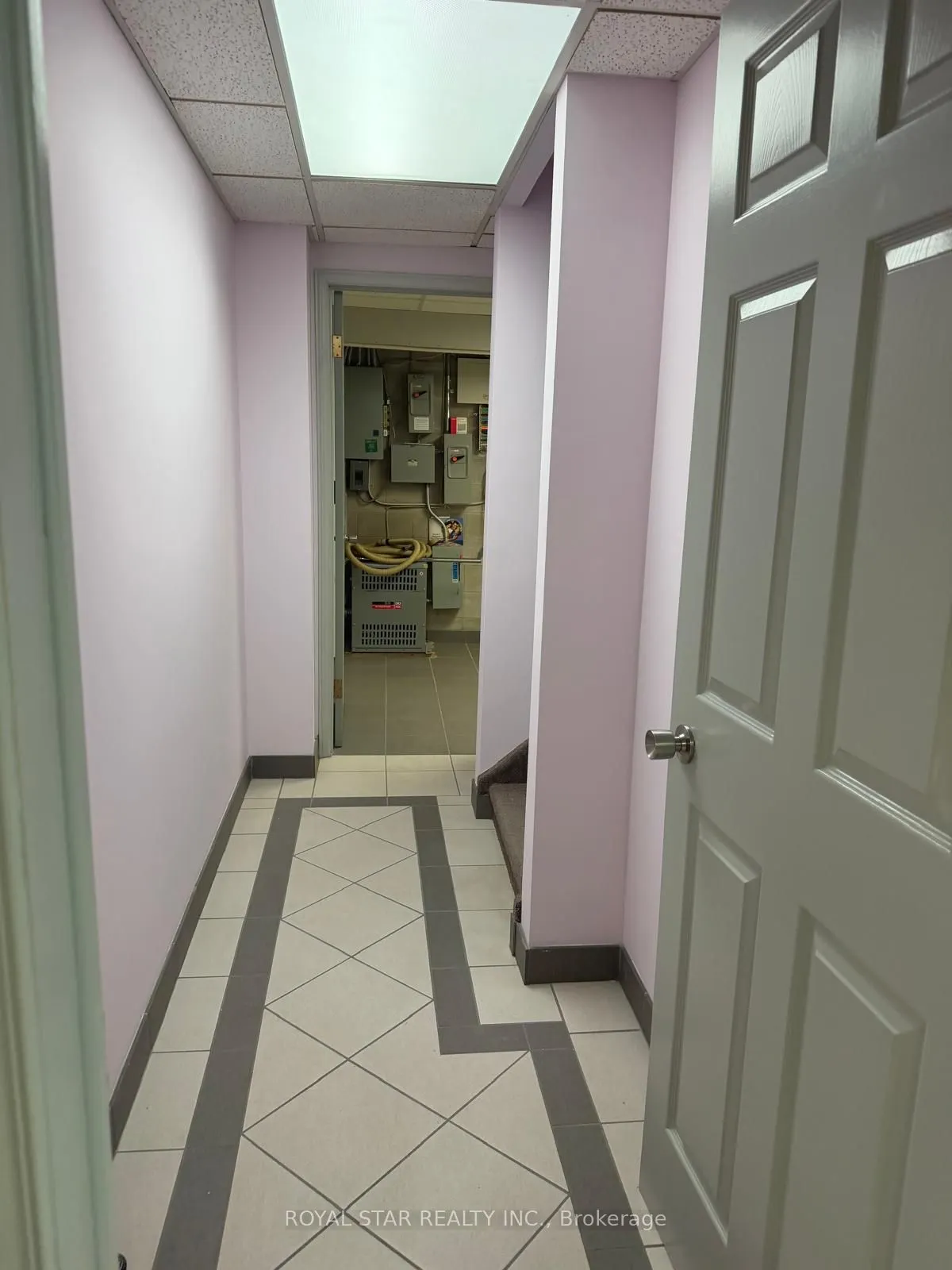 4040 Steeles Avenue W #6