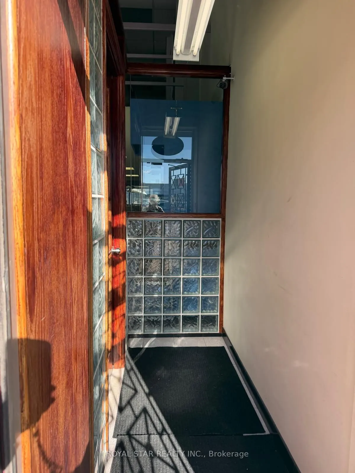 4040 Steeles Avenue W #6