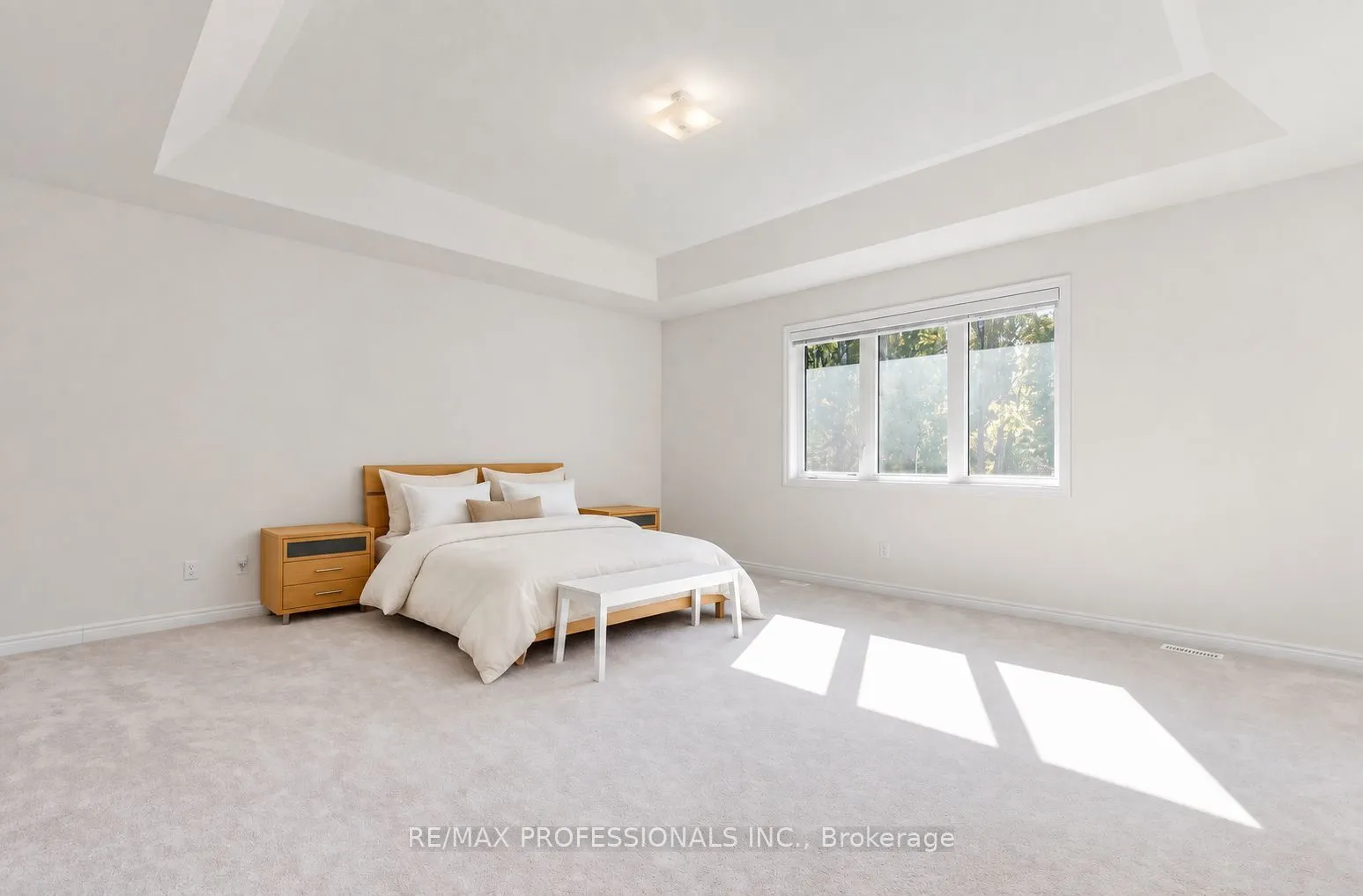 1450 Davis Loop