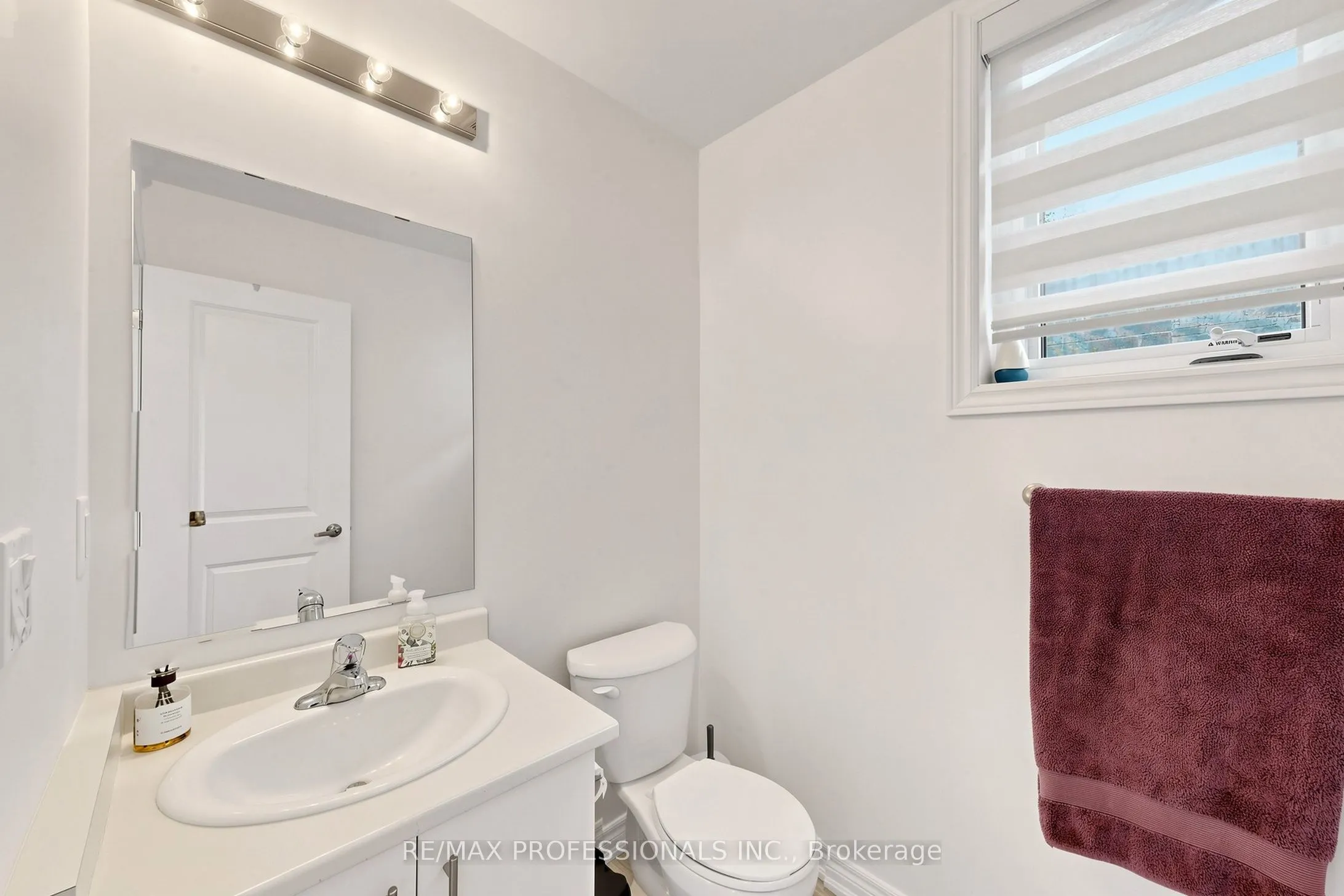 1450 Davis Loop