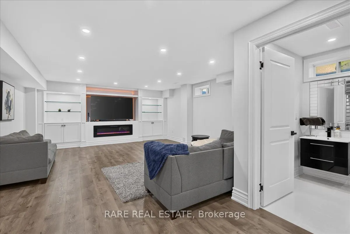 43 Pear Blossom Way