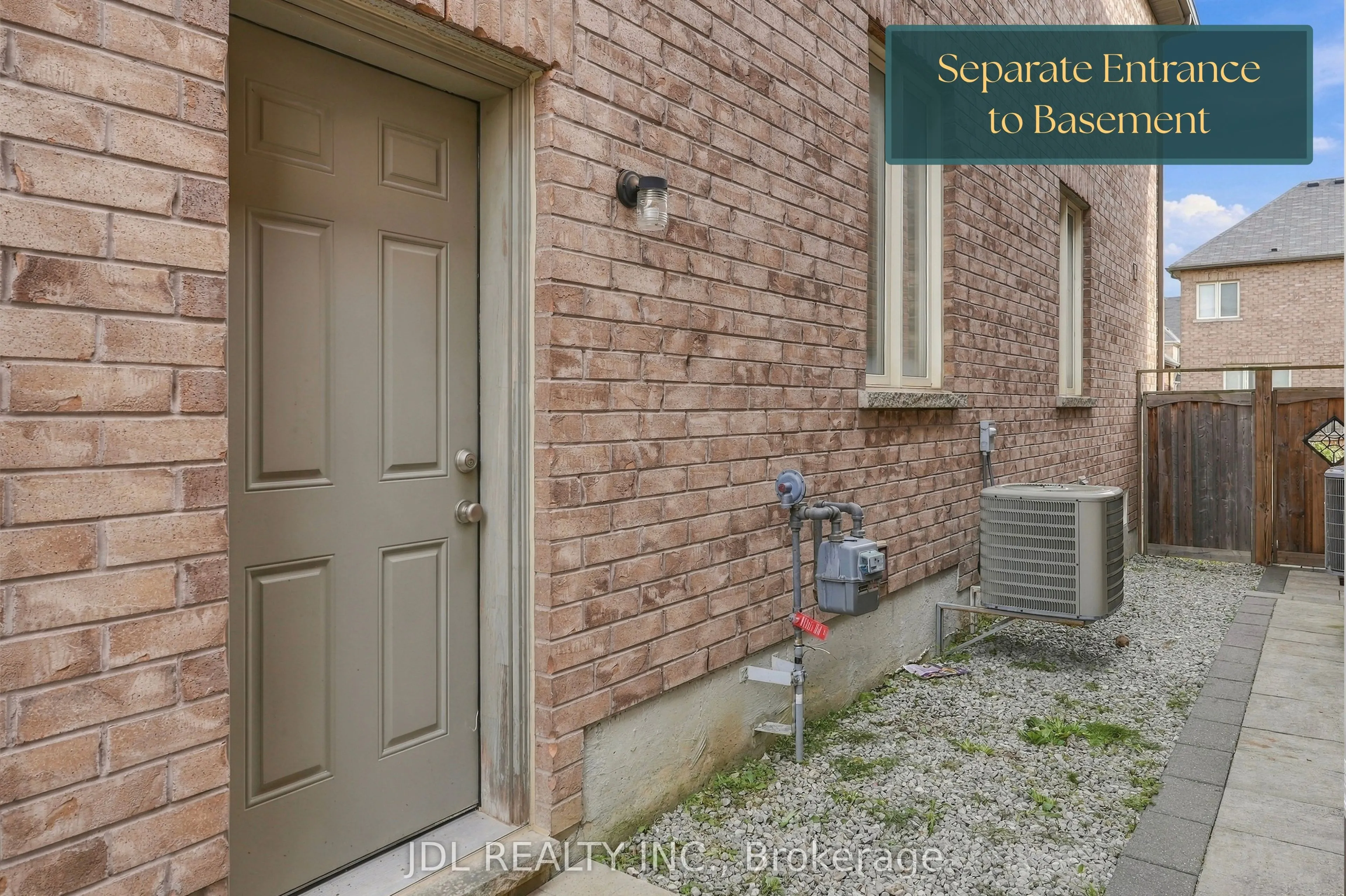 15 Beacon Point Street