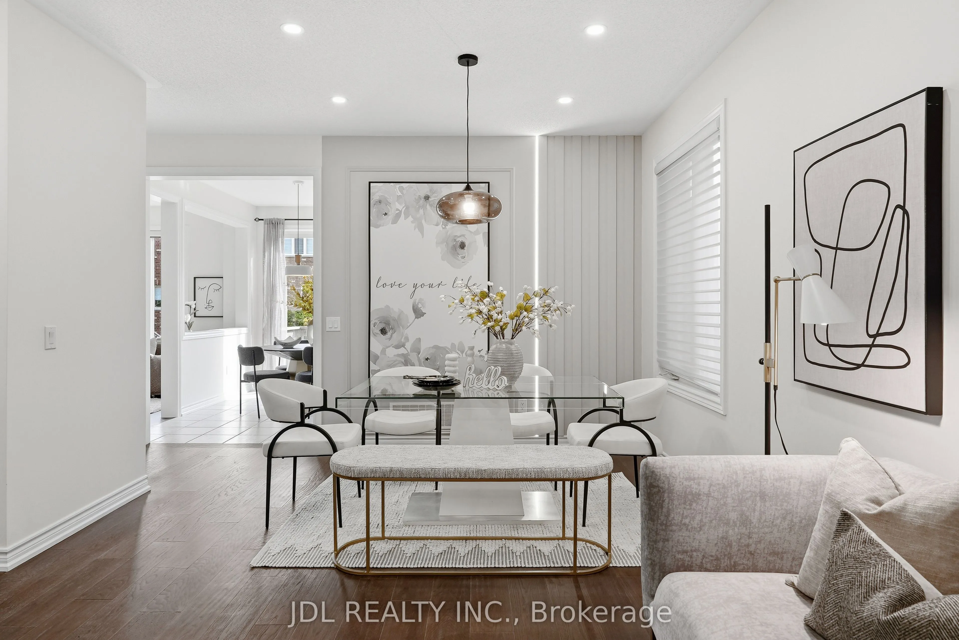 15 Beacon Point Street