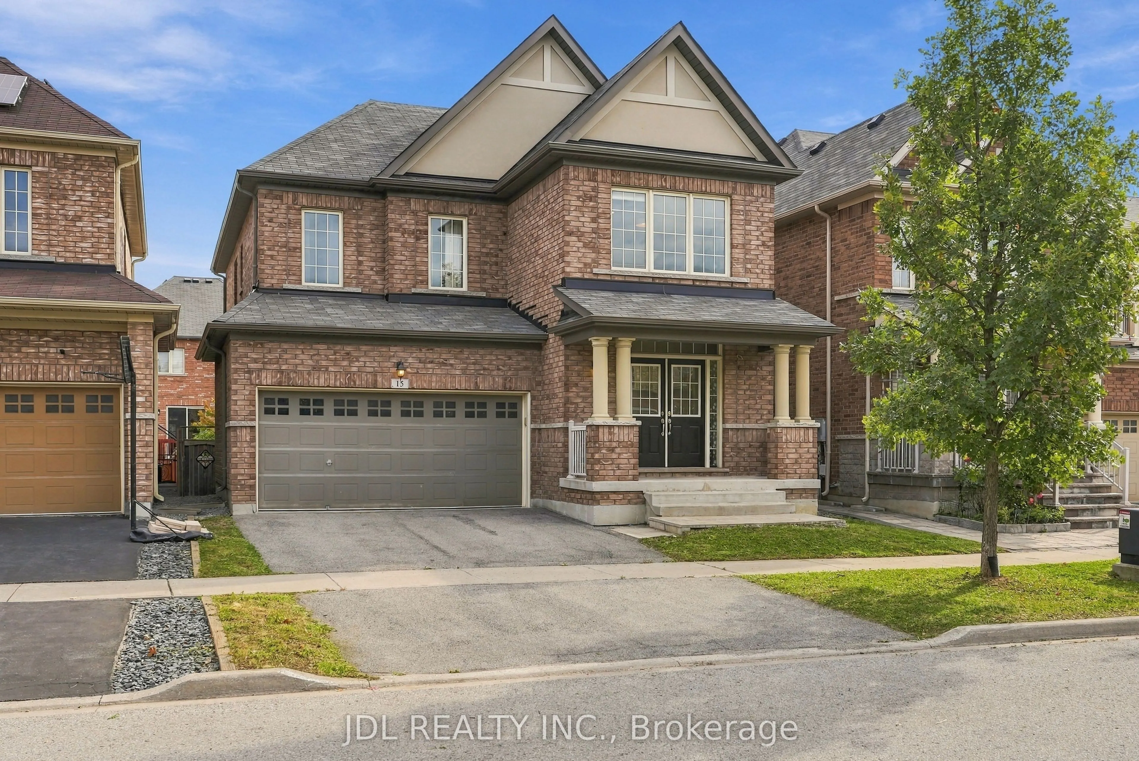 15 Beacon Point Street