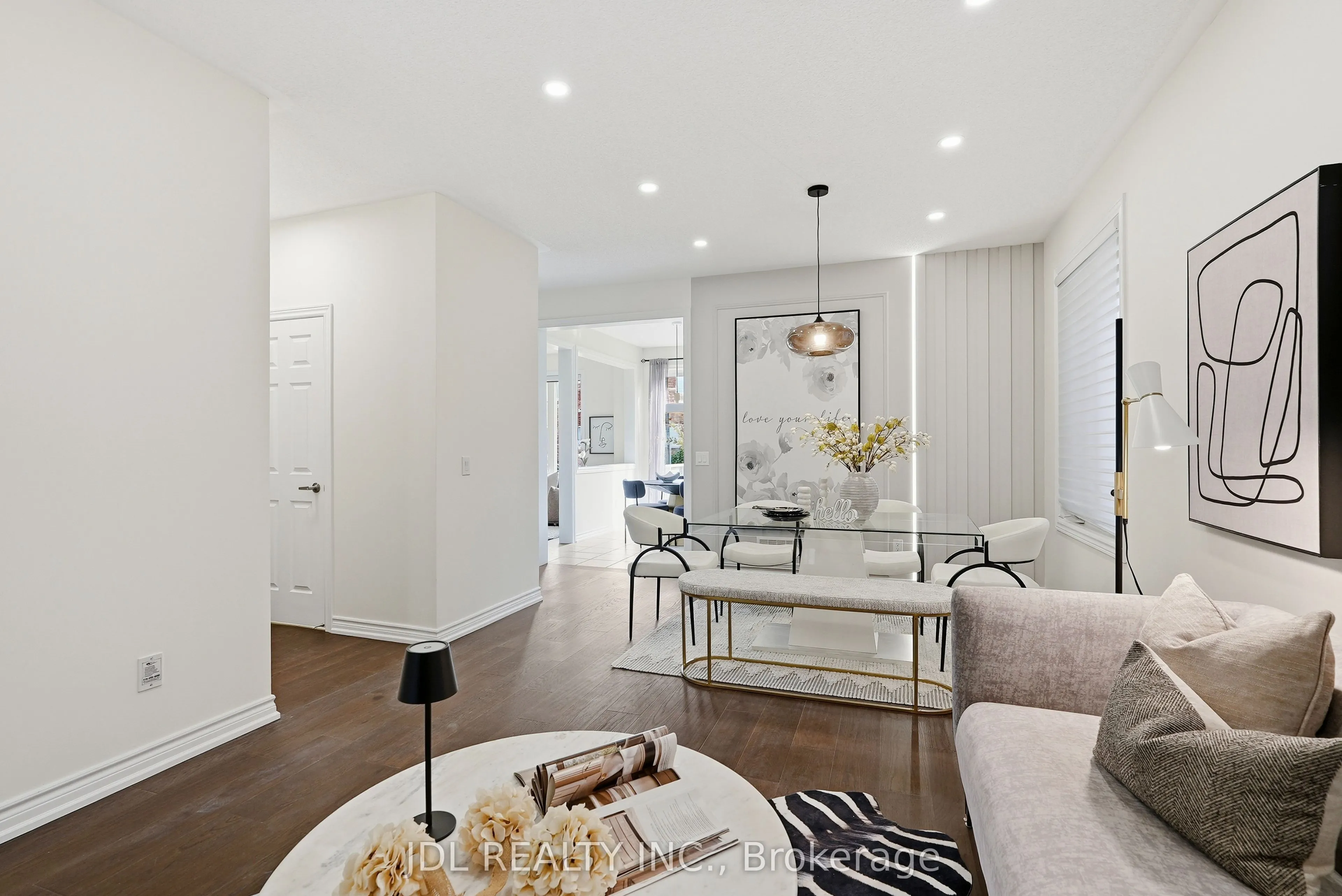 15 Beacon Point Street
