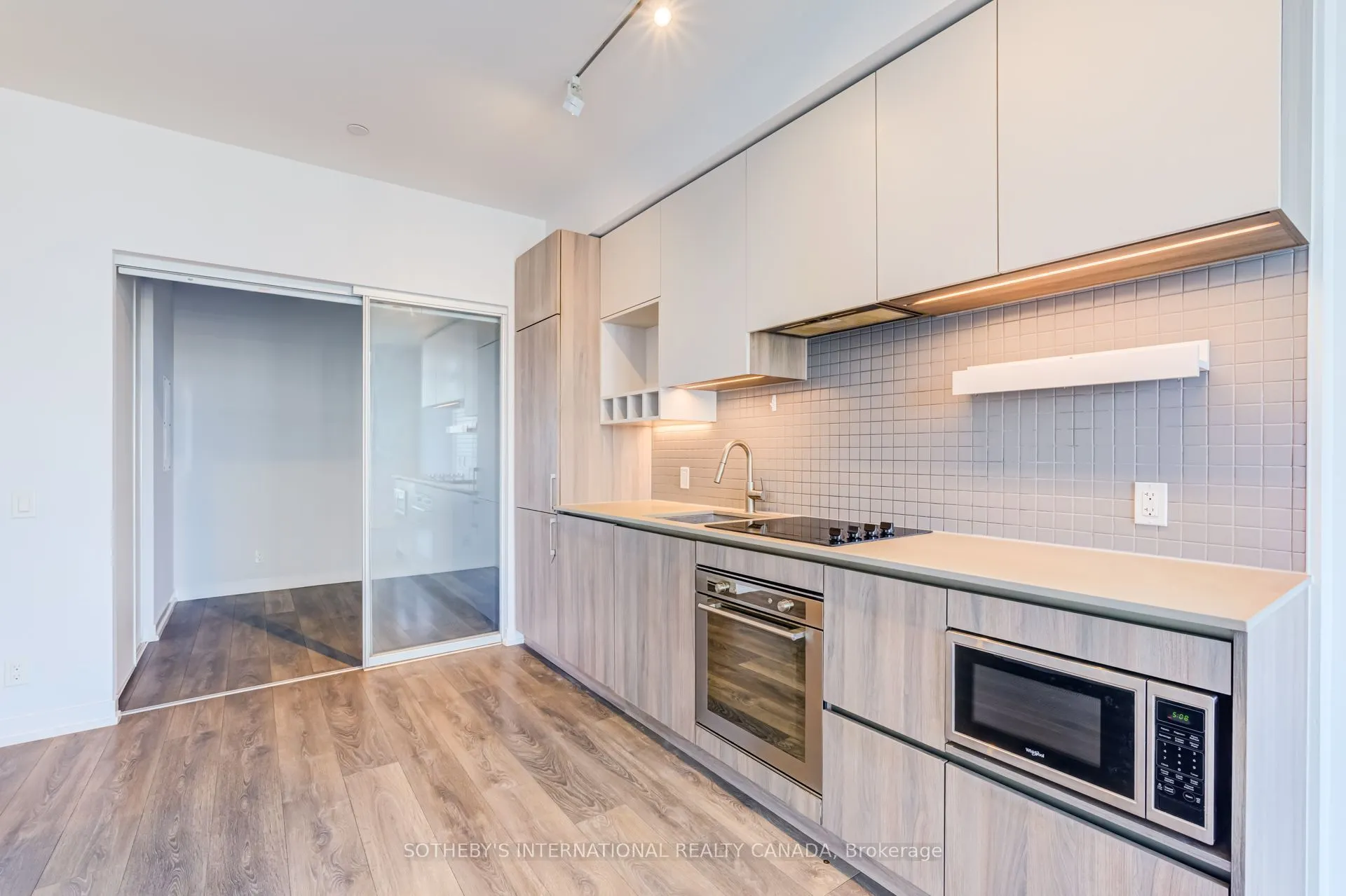 950 Portage Parkway #4505
