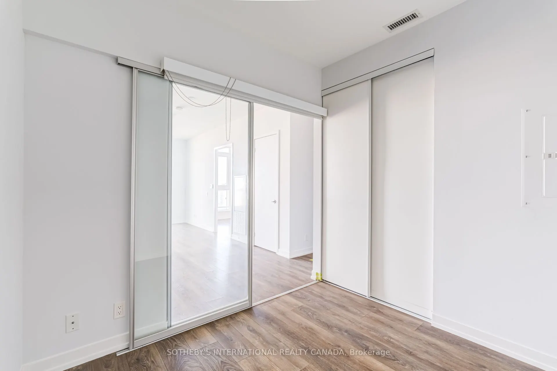 950 Portage Parkway #4505