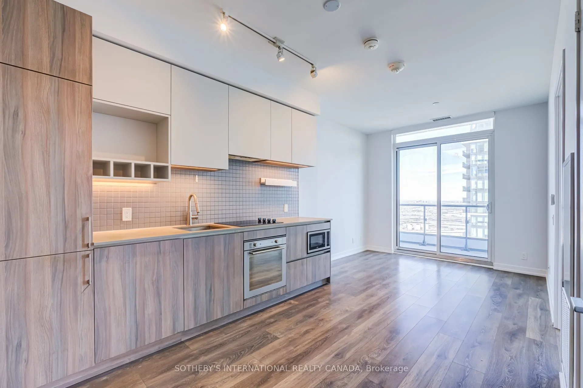 950 Portage Parkway #4505