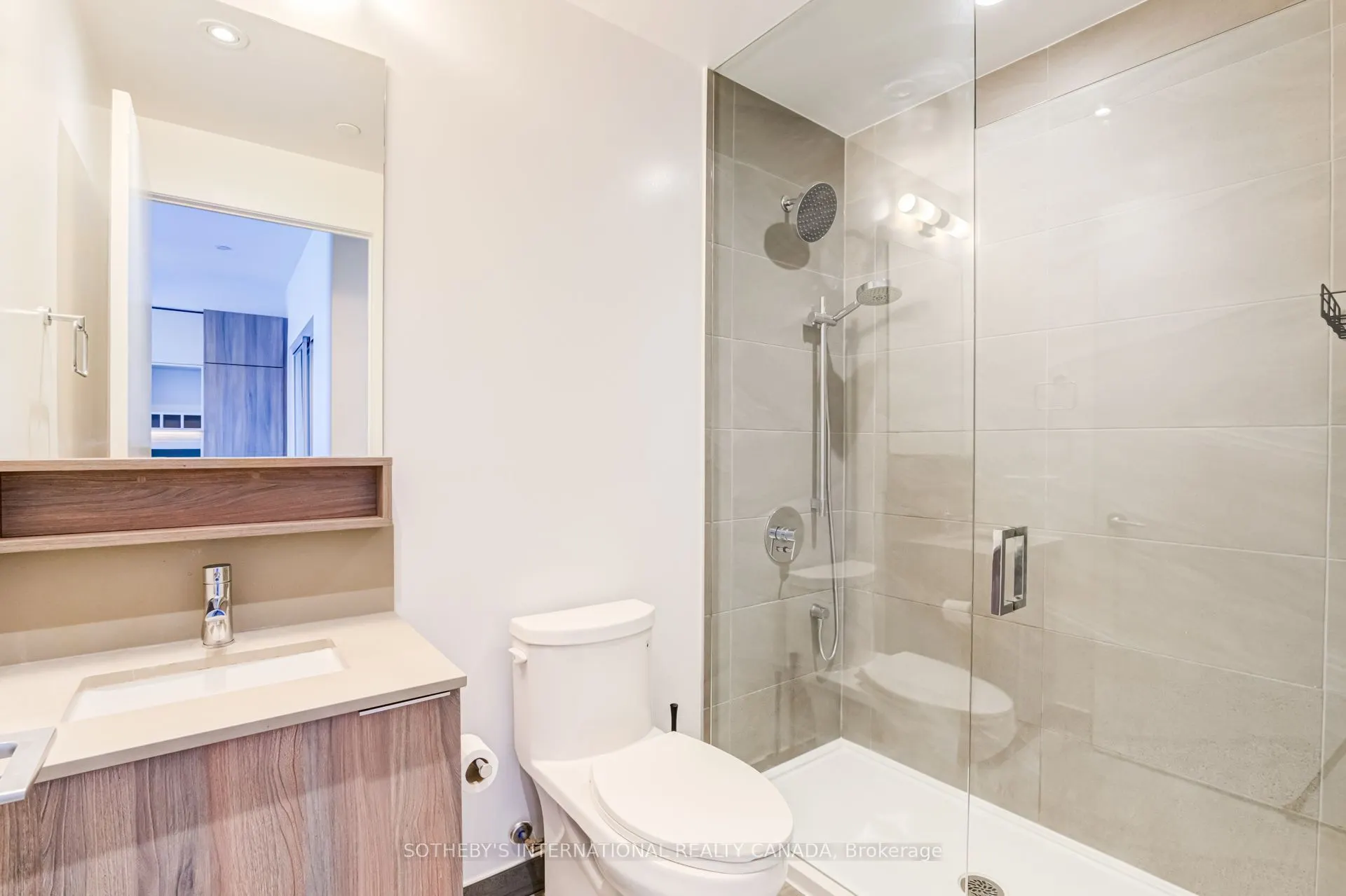 950 Portage Parkway #4505