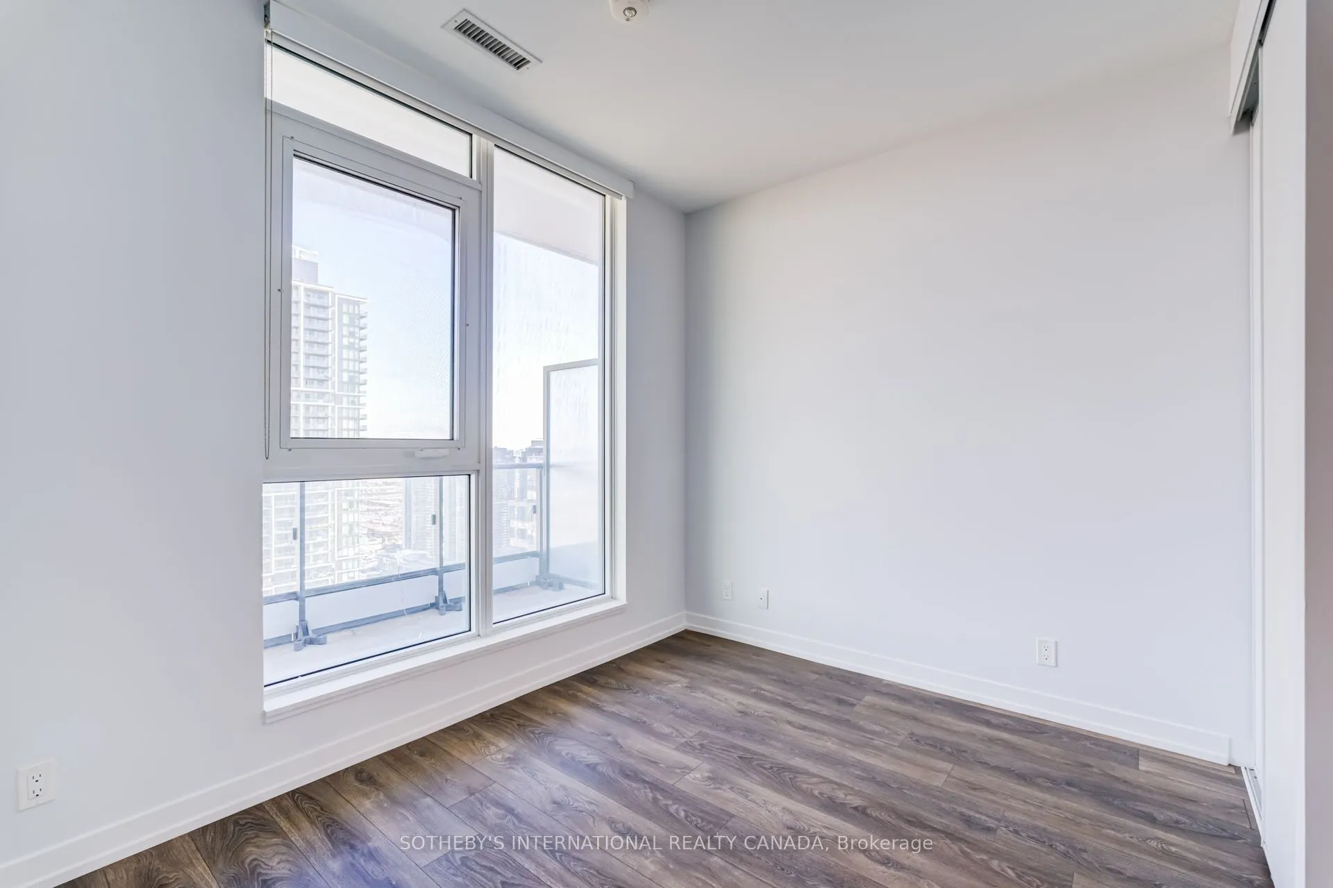 950 Portage Parkway #4505