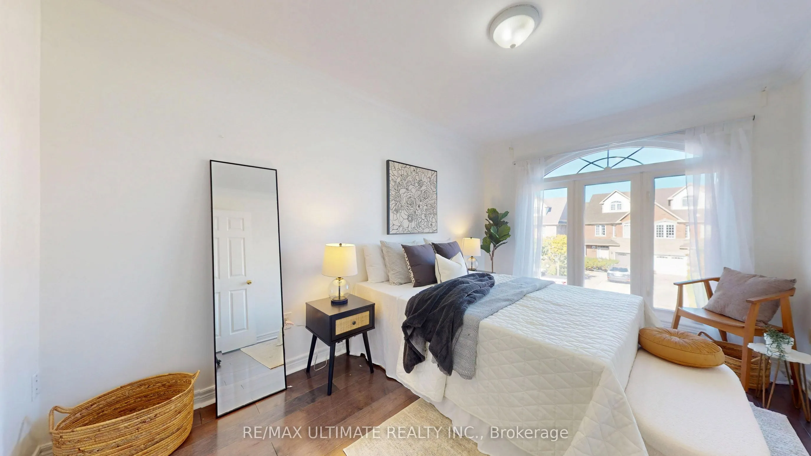 131 Foxchase Avenue