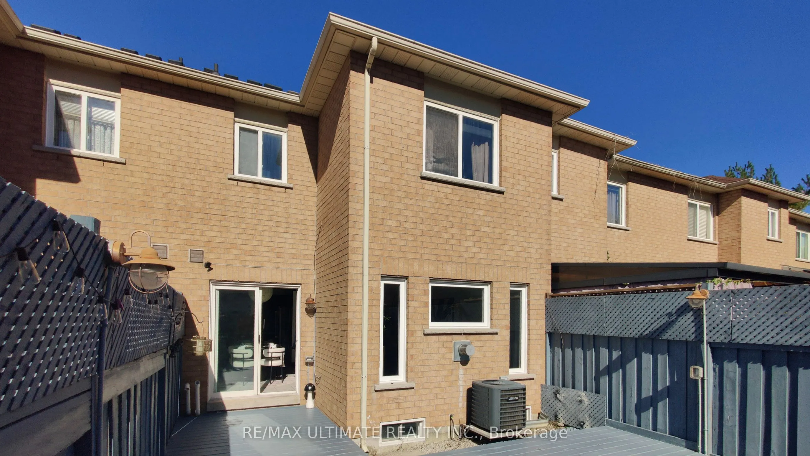 131 Foxchase Avenue