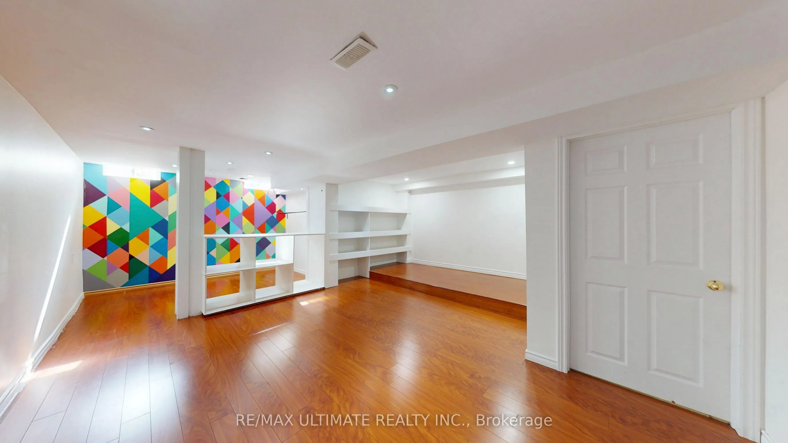 131 Foxchase Avenue