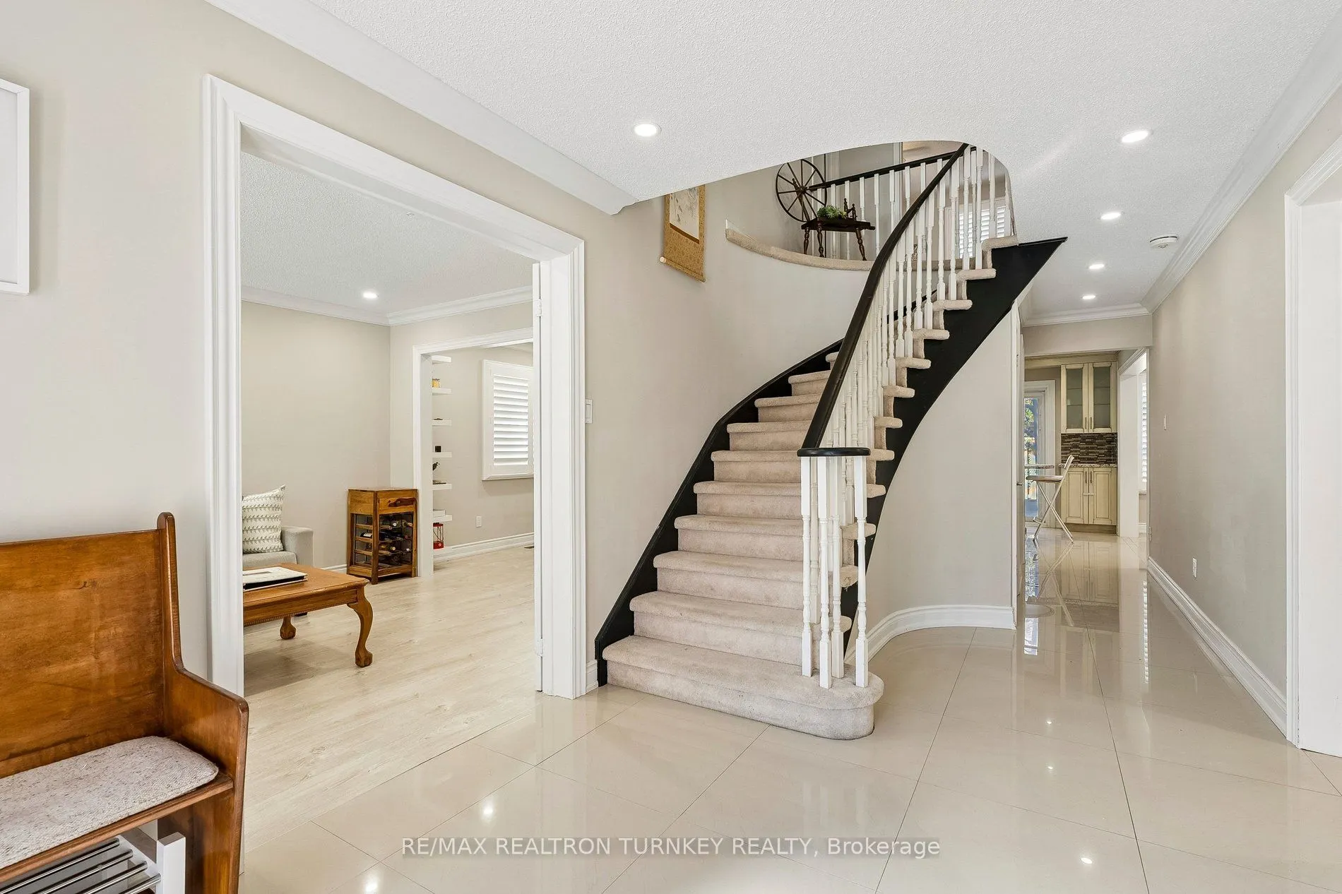 263 Chambers Crescent