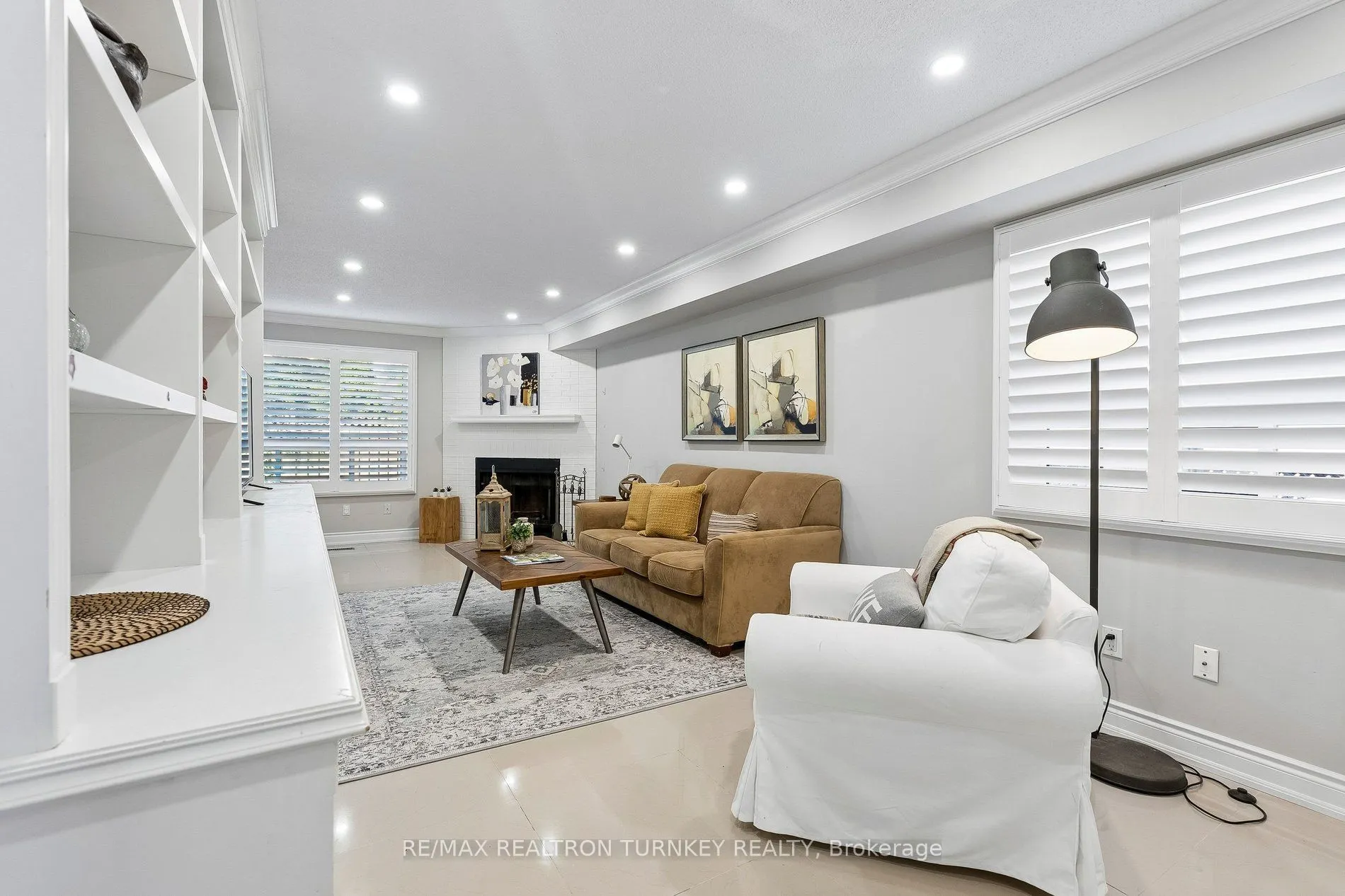 263 Chambers Crescent
