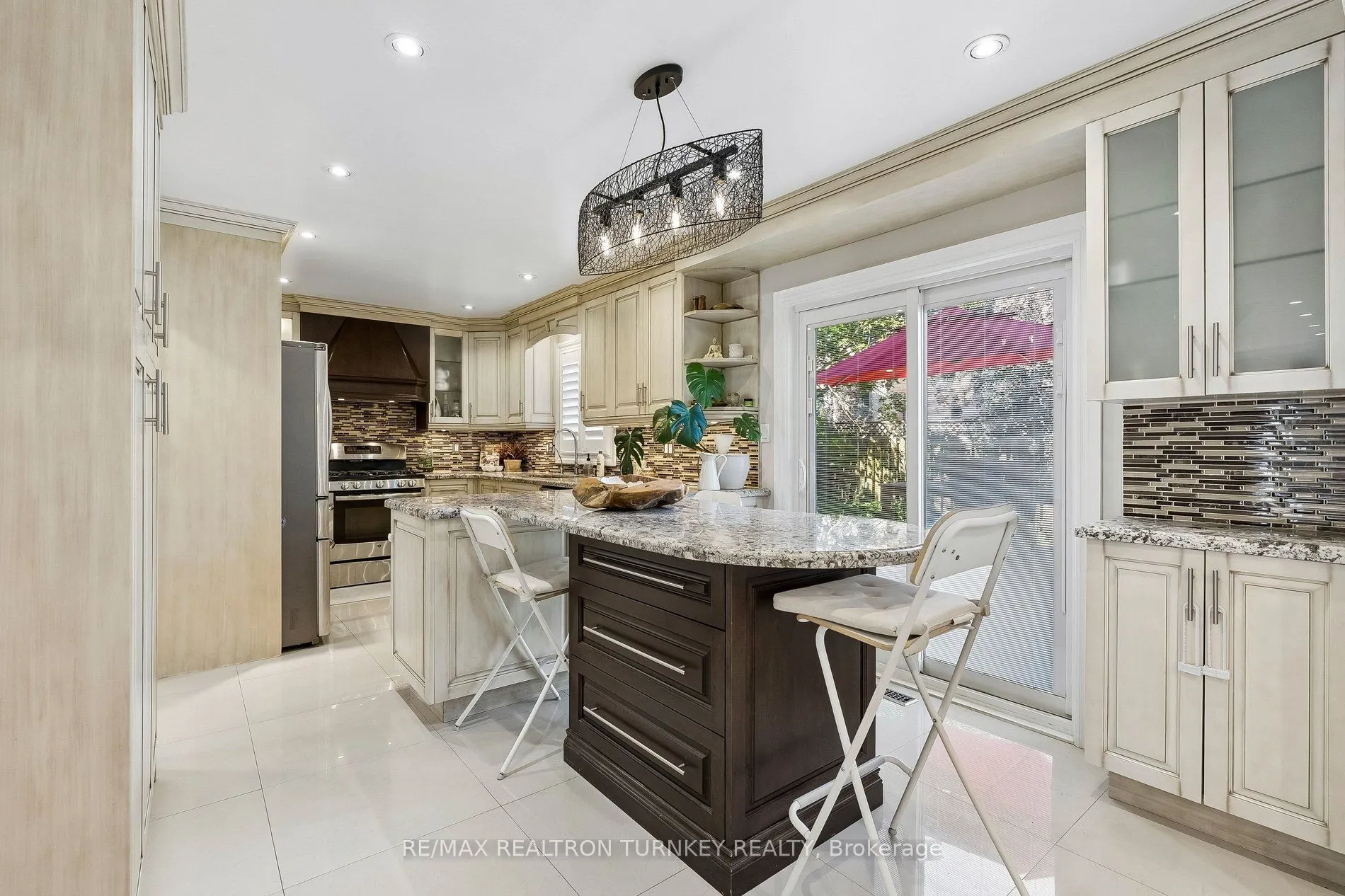 263 Chambers Crescent