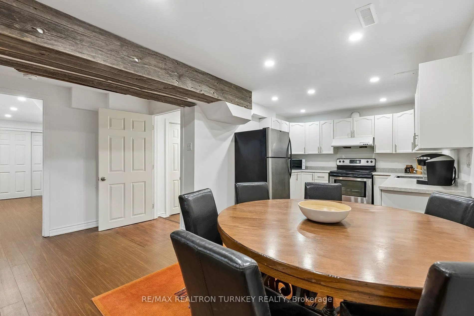 263 Chambers Crescent