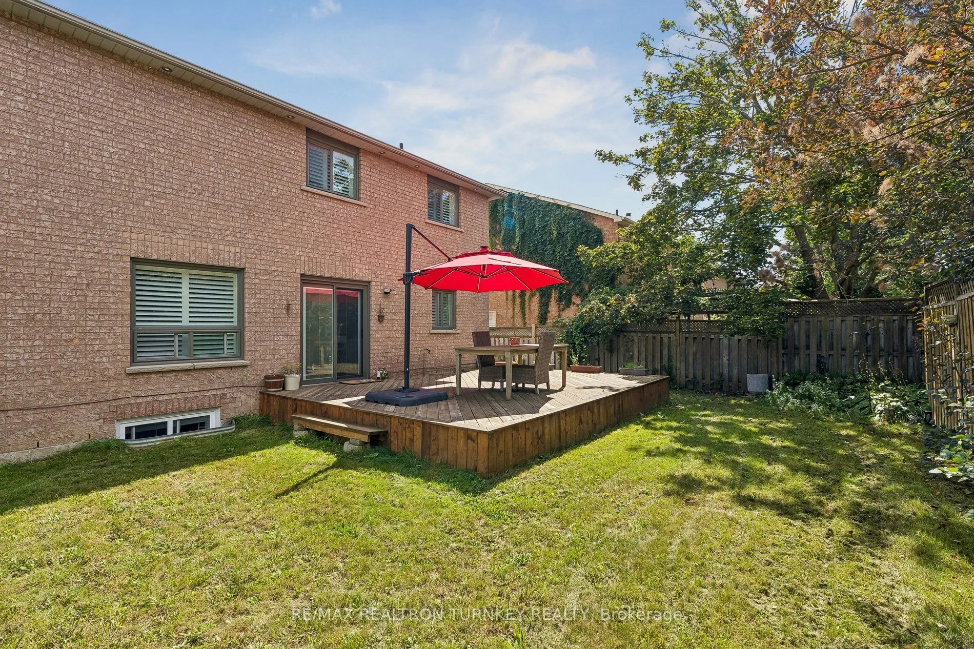 263 Chambers Crescent