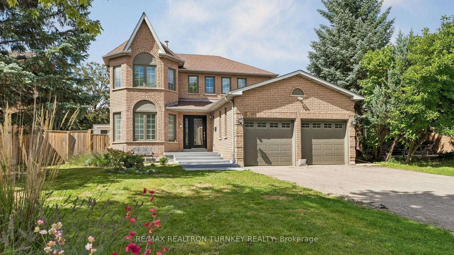 263 Chambers Crescent