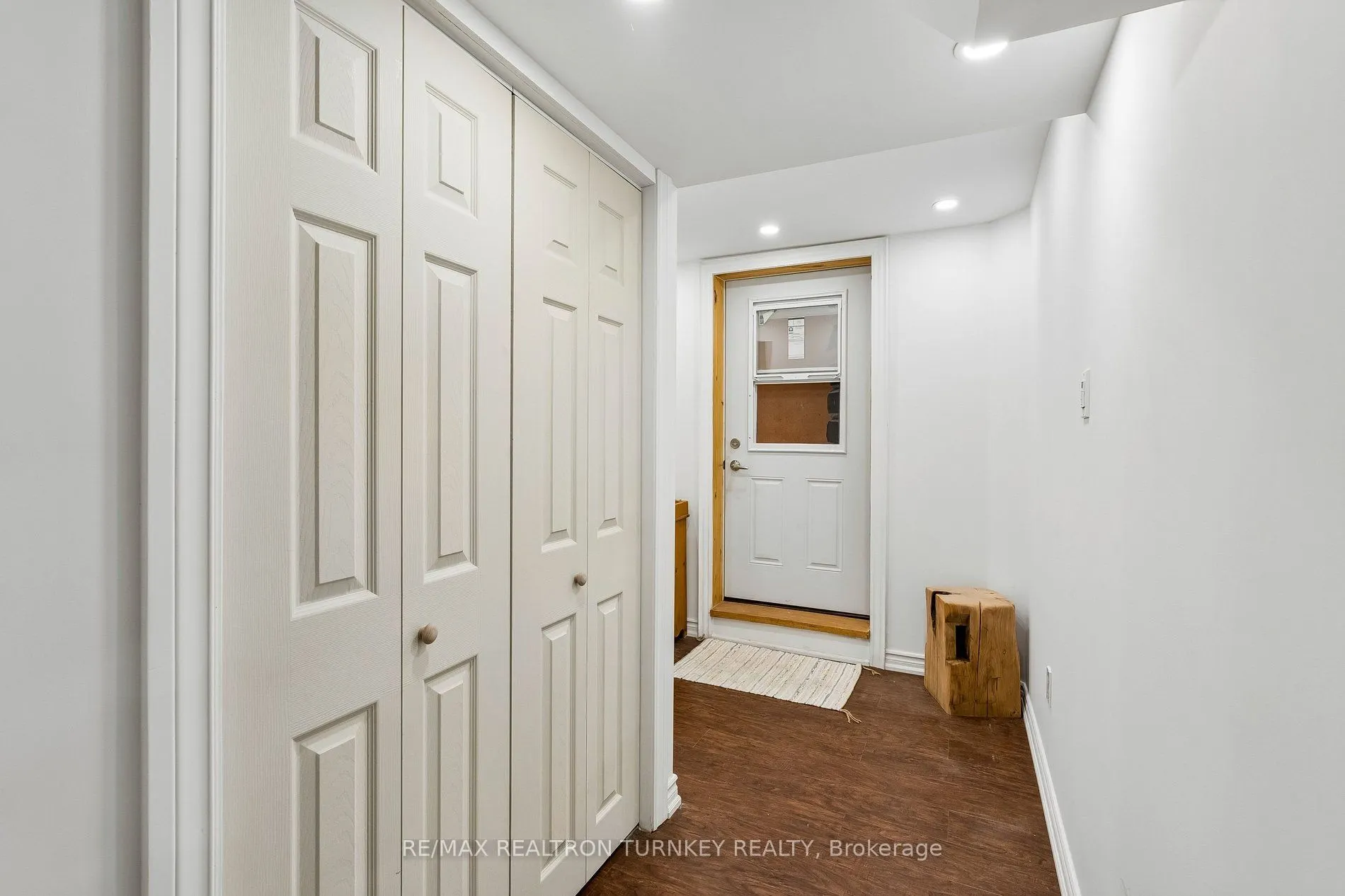 263 Chambers Crescent