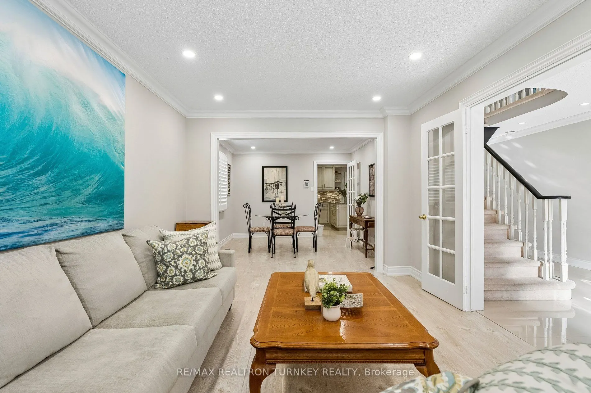 263 Chambers Crescent