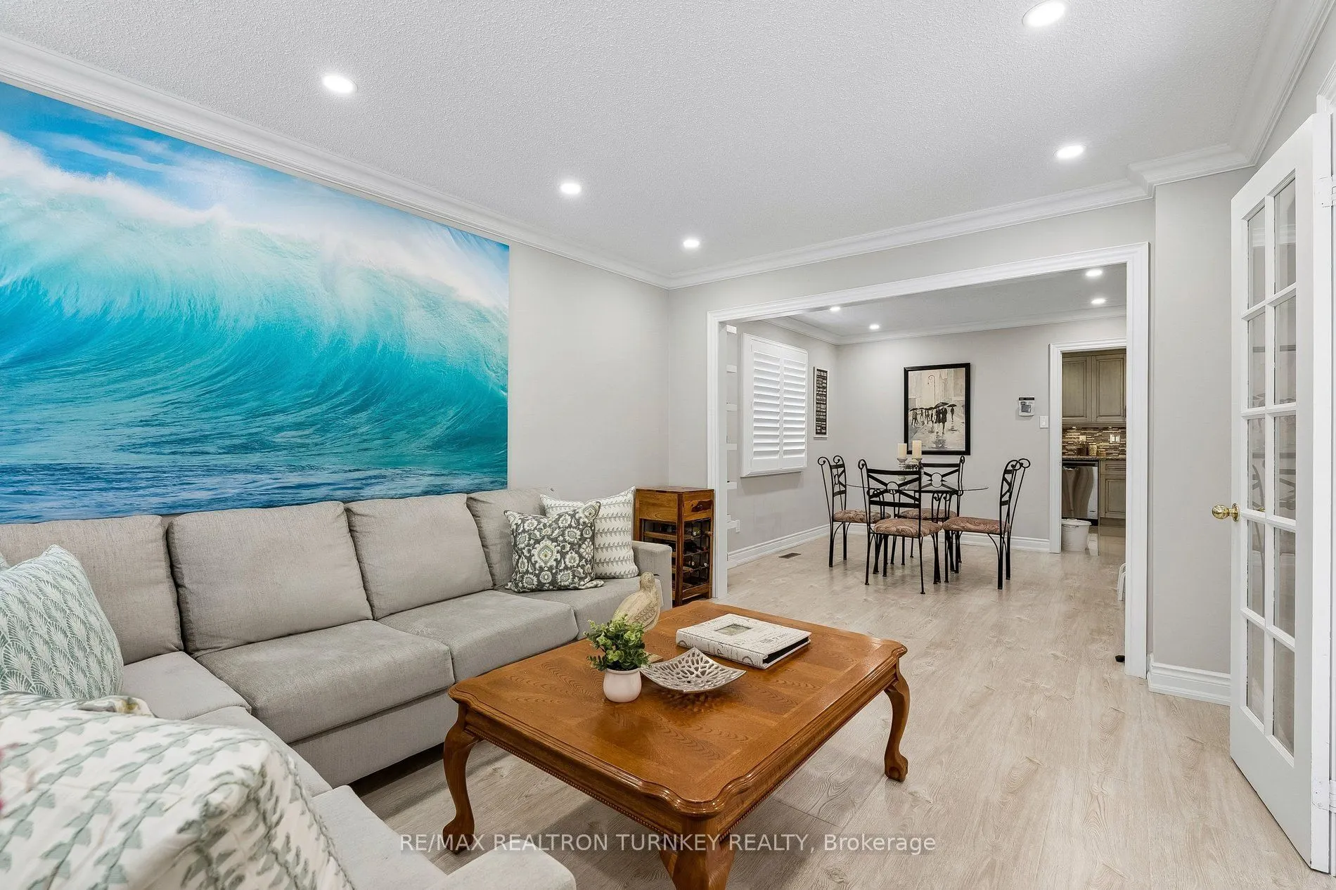 263 Chambers Crescent
