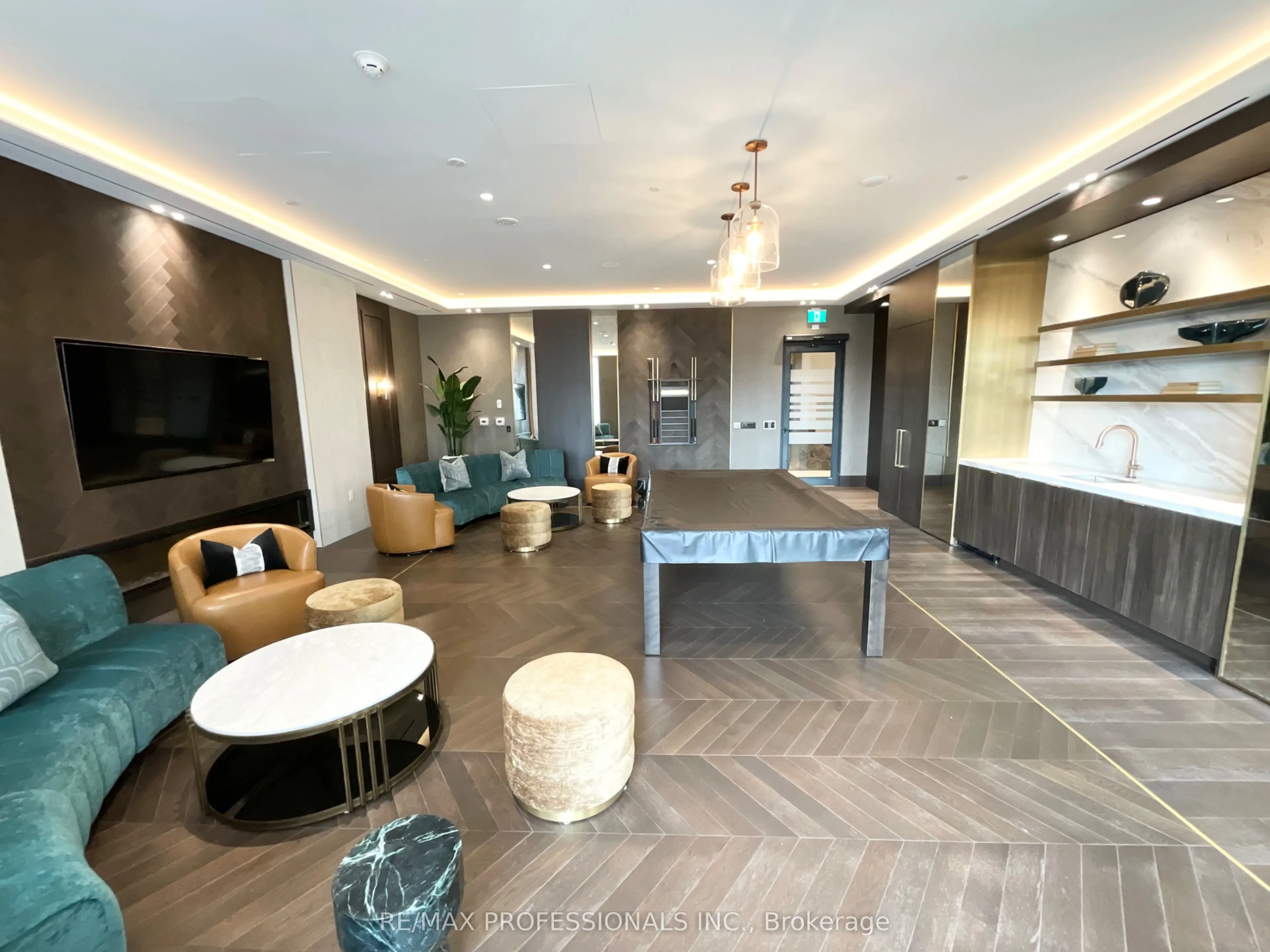 5 Meadowdale Road #1104
