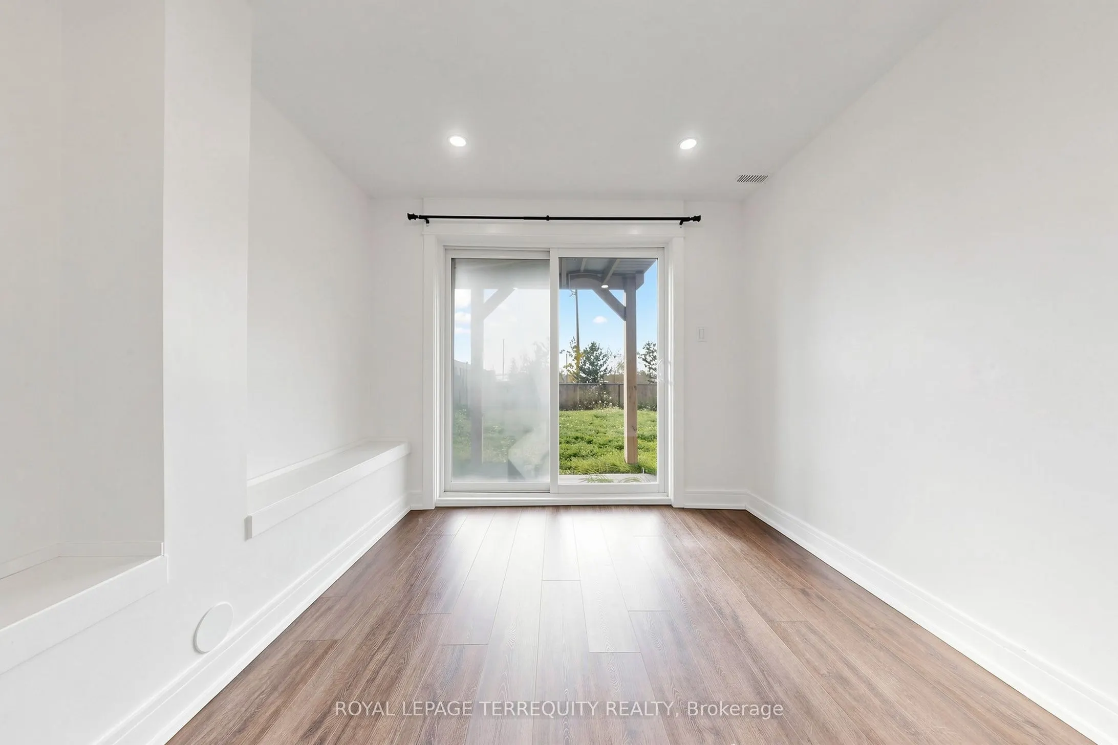 199 Armstrong Crescent