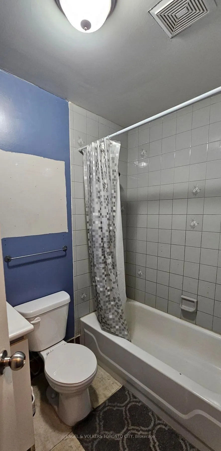 86 Curtis Street #5