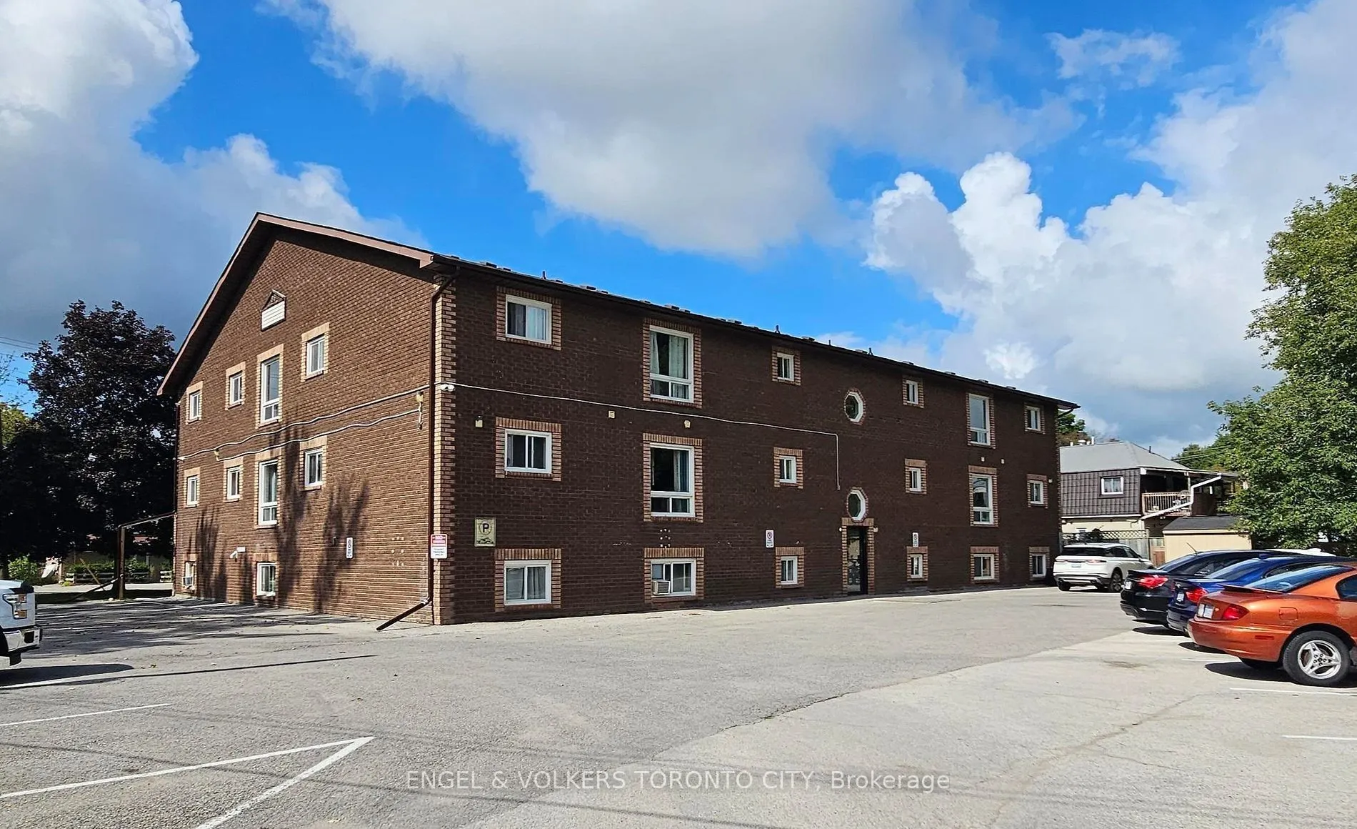 86 Curtis Street #5