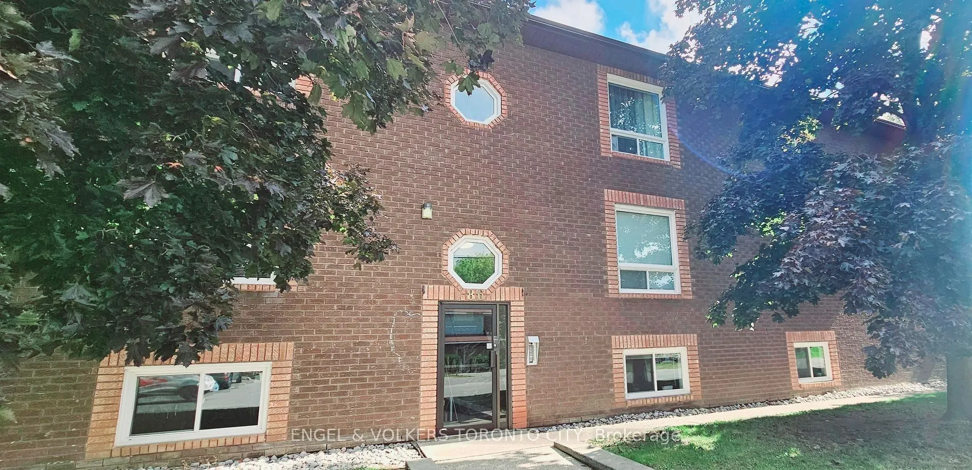 86 Curtis Street #5