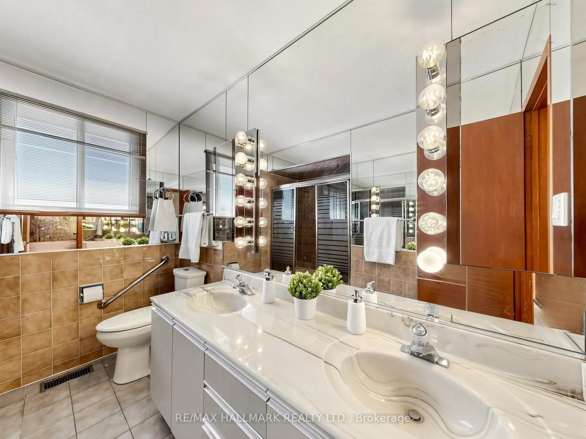 4 Multiflora Place