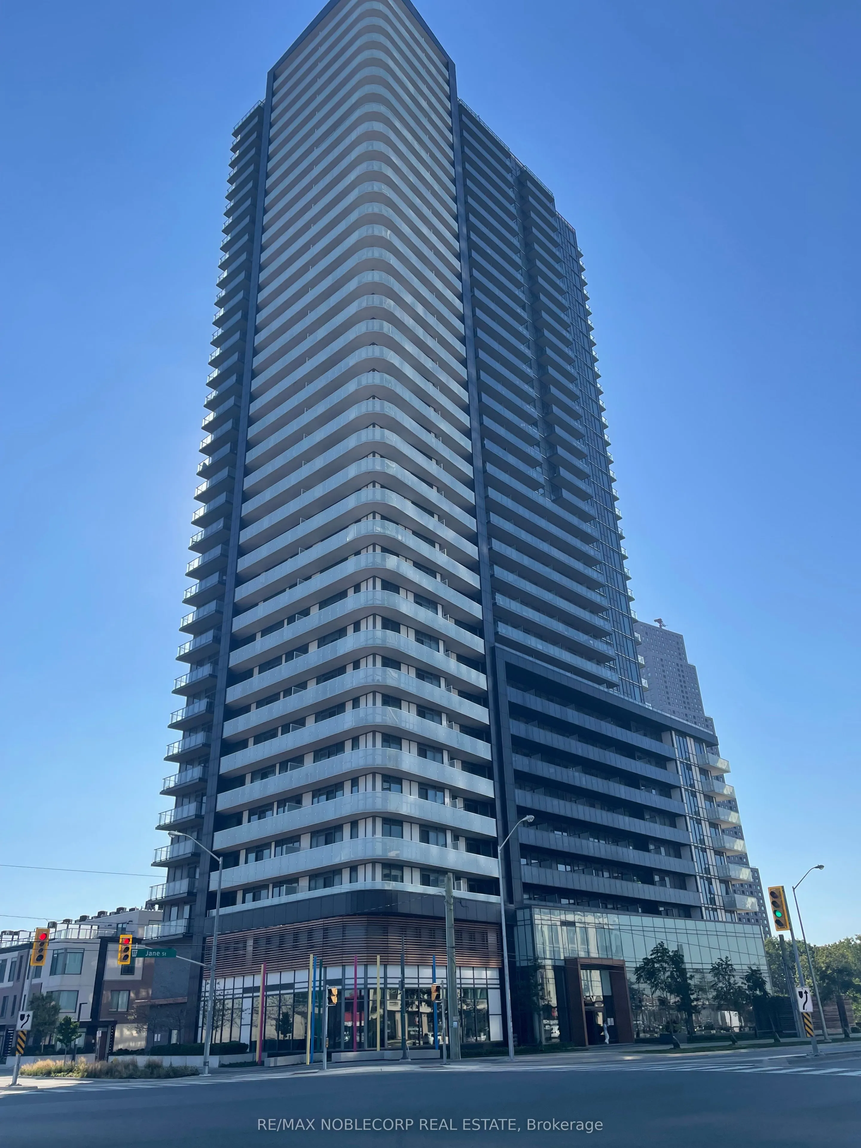 7895 Jane Street E #1117