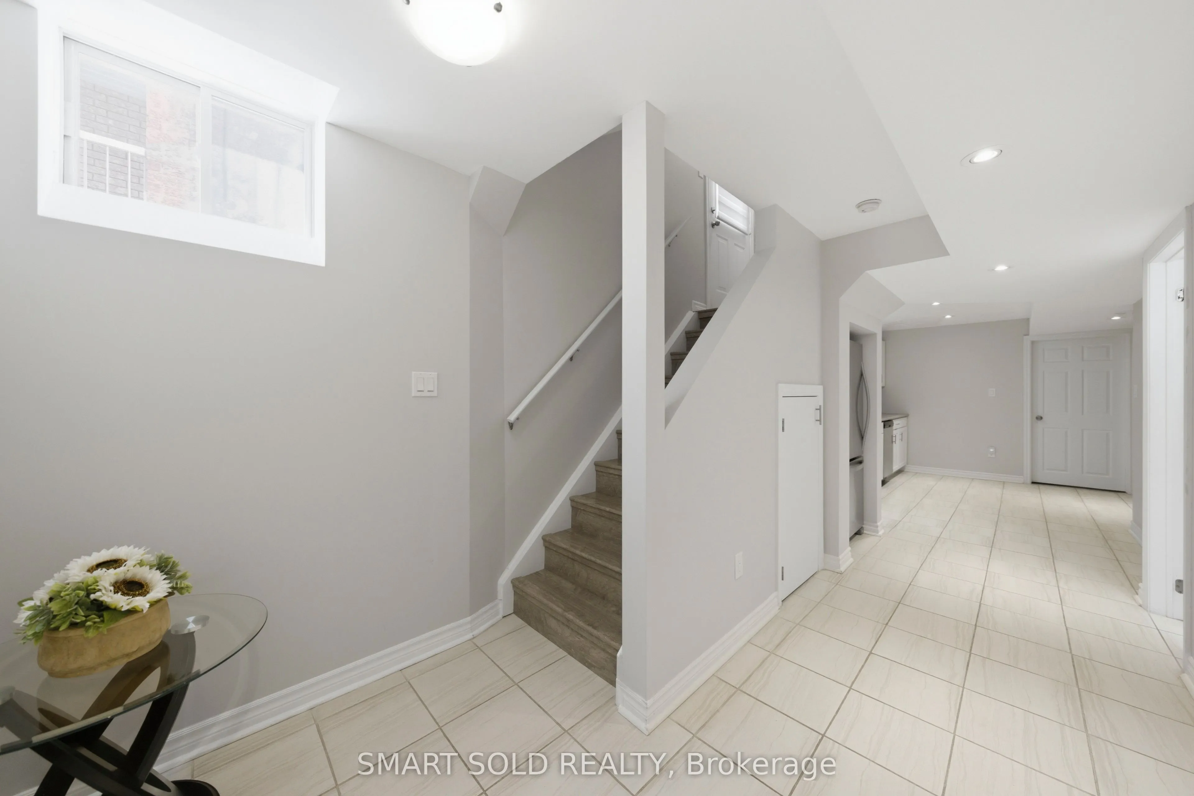24 Andes Crescent