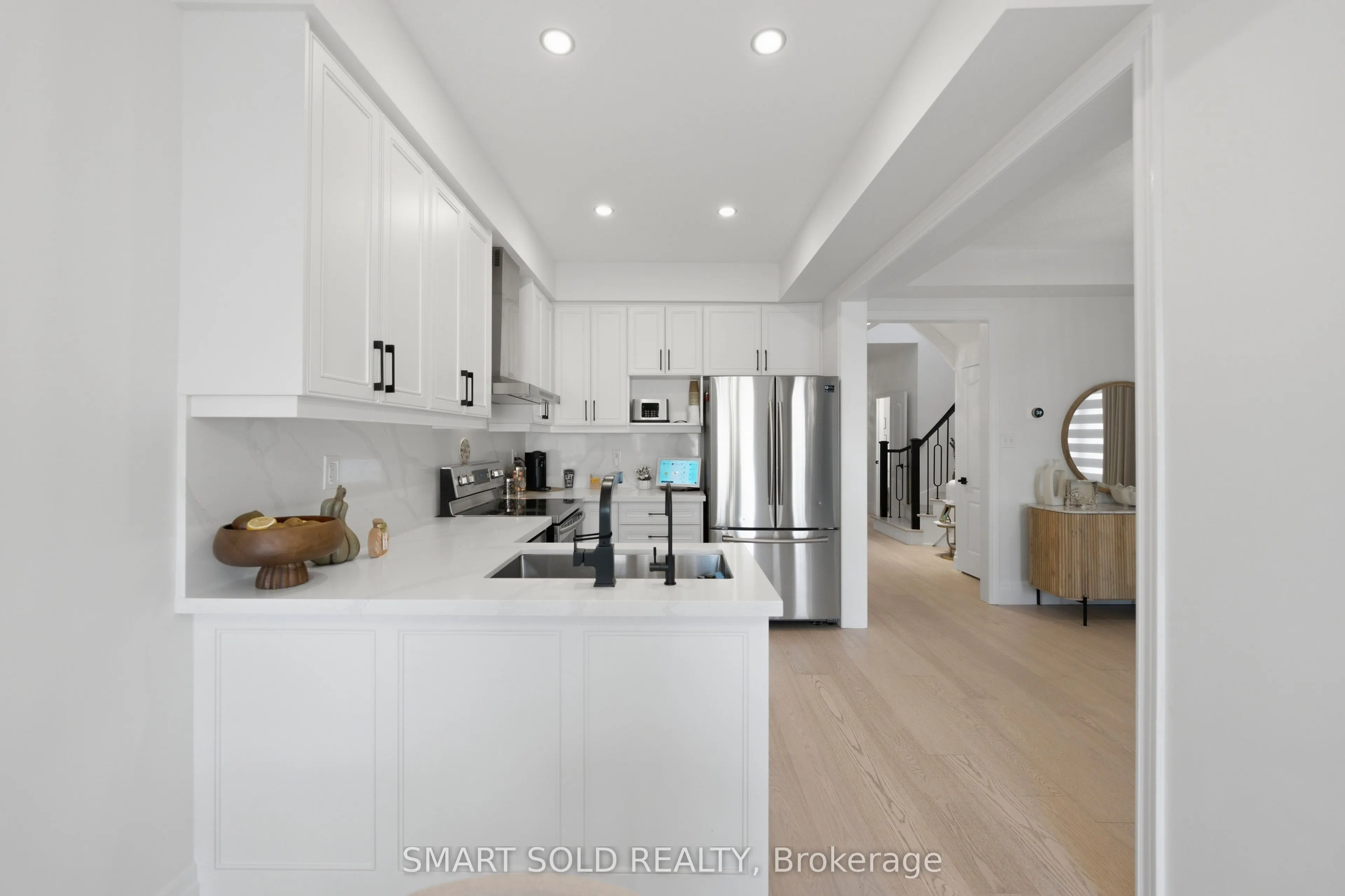 24 Andes Crescent